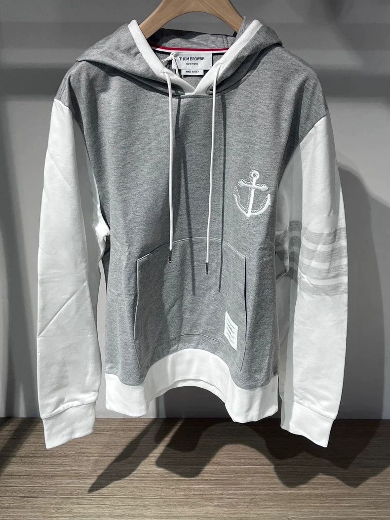 Thom Browne Thom browne Color-blocked sweatshirt, gray and white classi Size US L / EU 52-54 / 3 - 4 Thumbnail