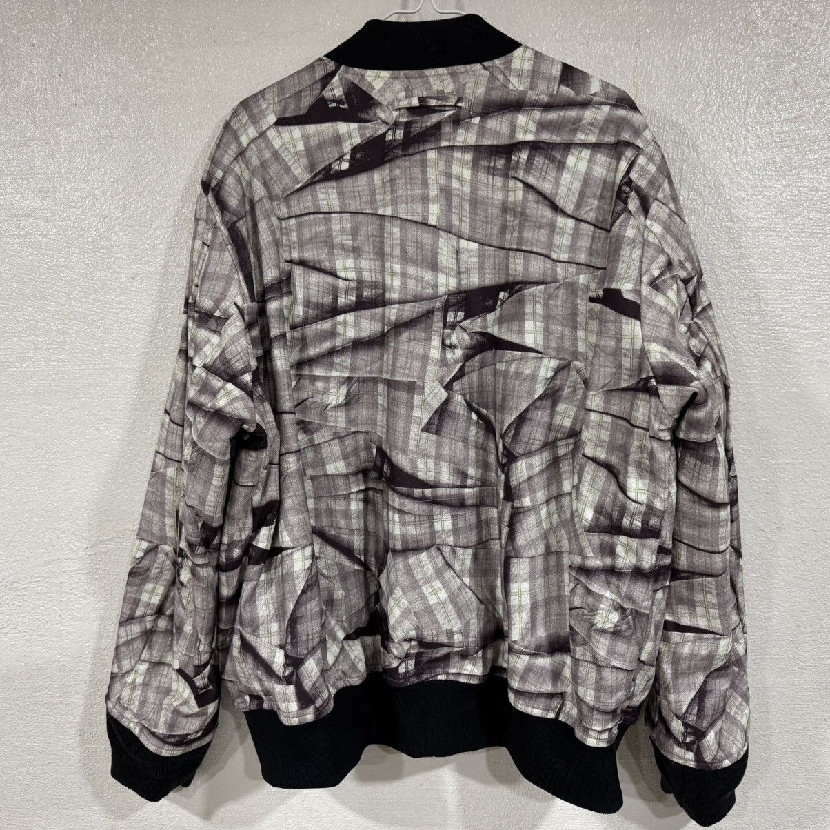 Nike Nike Reversible Graphic Satin Bomber Jacket AT4373-010 2X Size US XXL / EU 58 / 5 - 4 Thumbnail