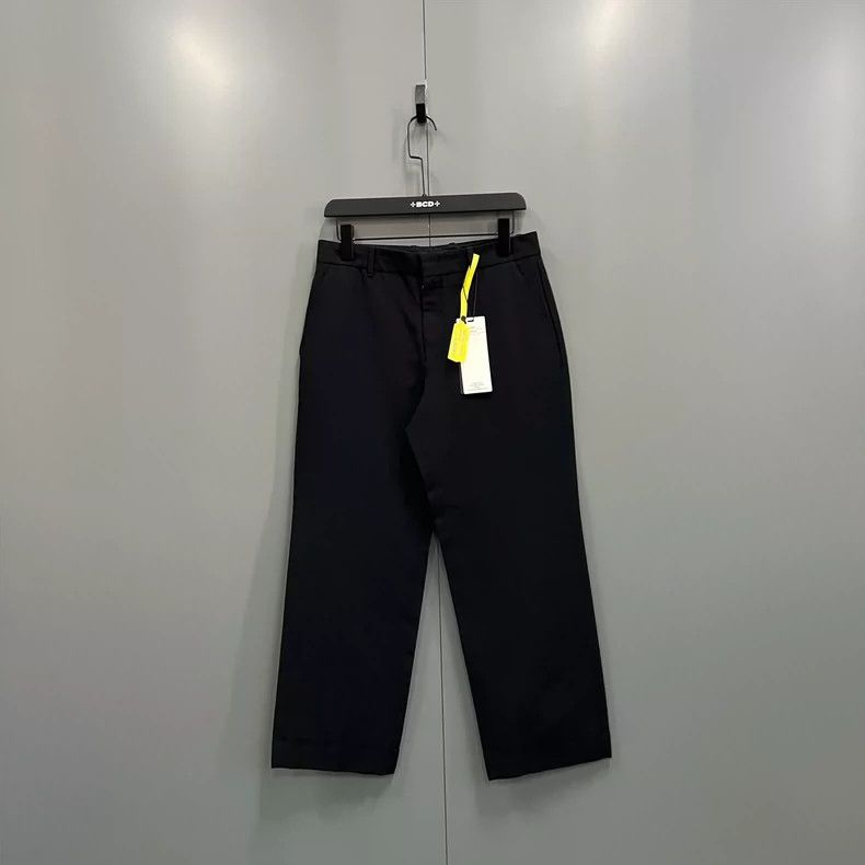 Gucci Gucci Black straight trousers 2502-Nextarrow Size US 26 / EU 42 - 1 Thumbnail