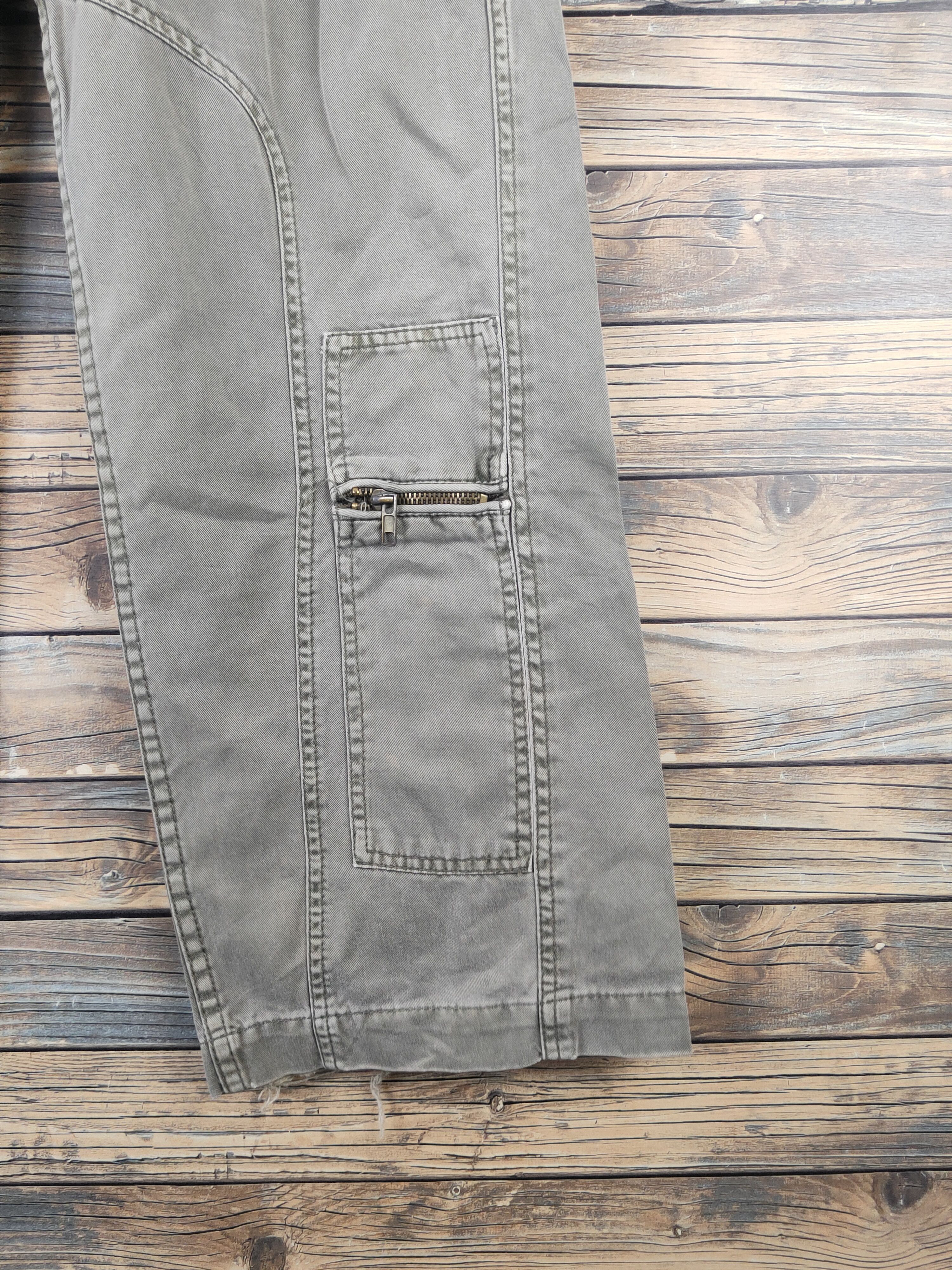 French Connection DL French Connection Olive Multipocket Cargo Pants #46-133 Size US 30 / EU 46 - 6 Thumbnail