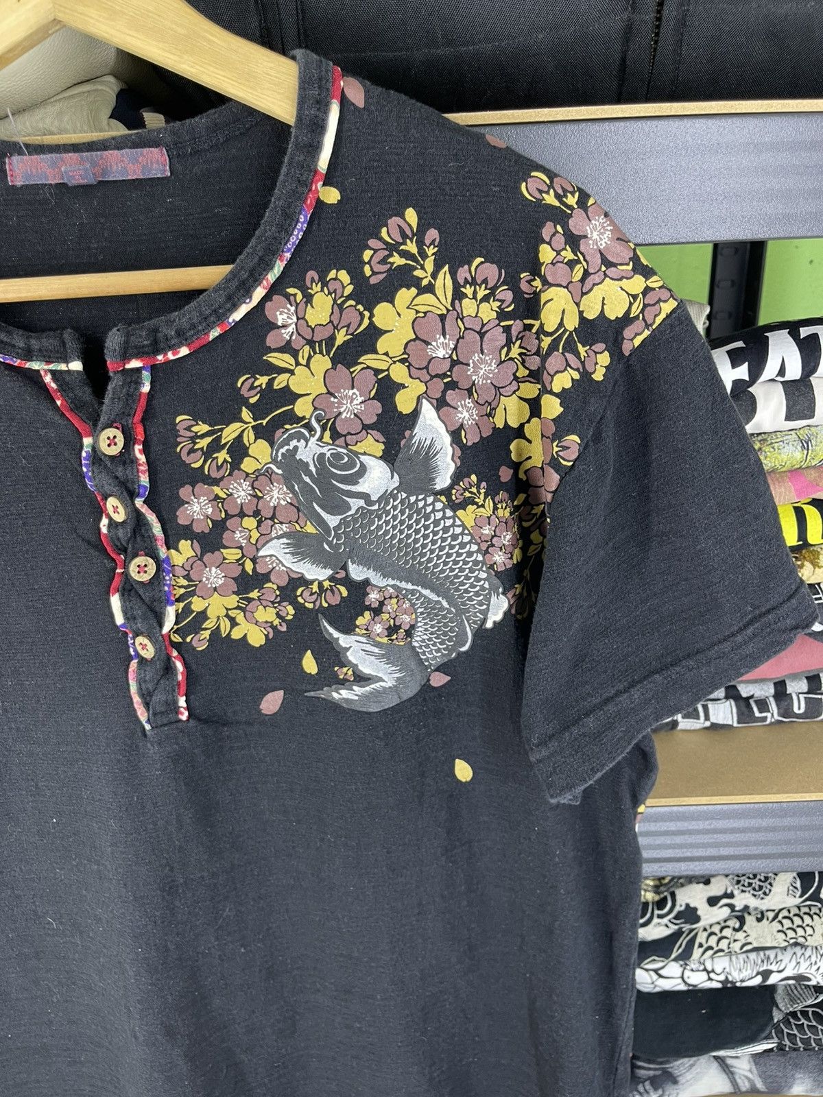 Bullet Noise Vintage 90's Bullet Noise Fish Koi Big Design Shirt Tee Size US L / EU 52-54 / 3 - 3 Thumbnail
