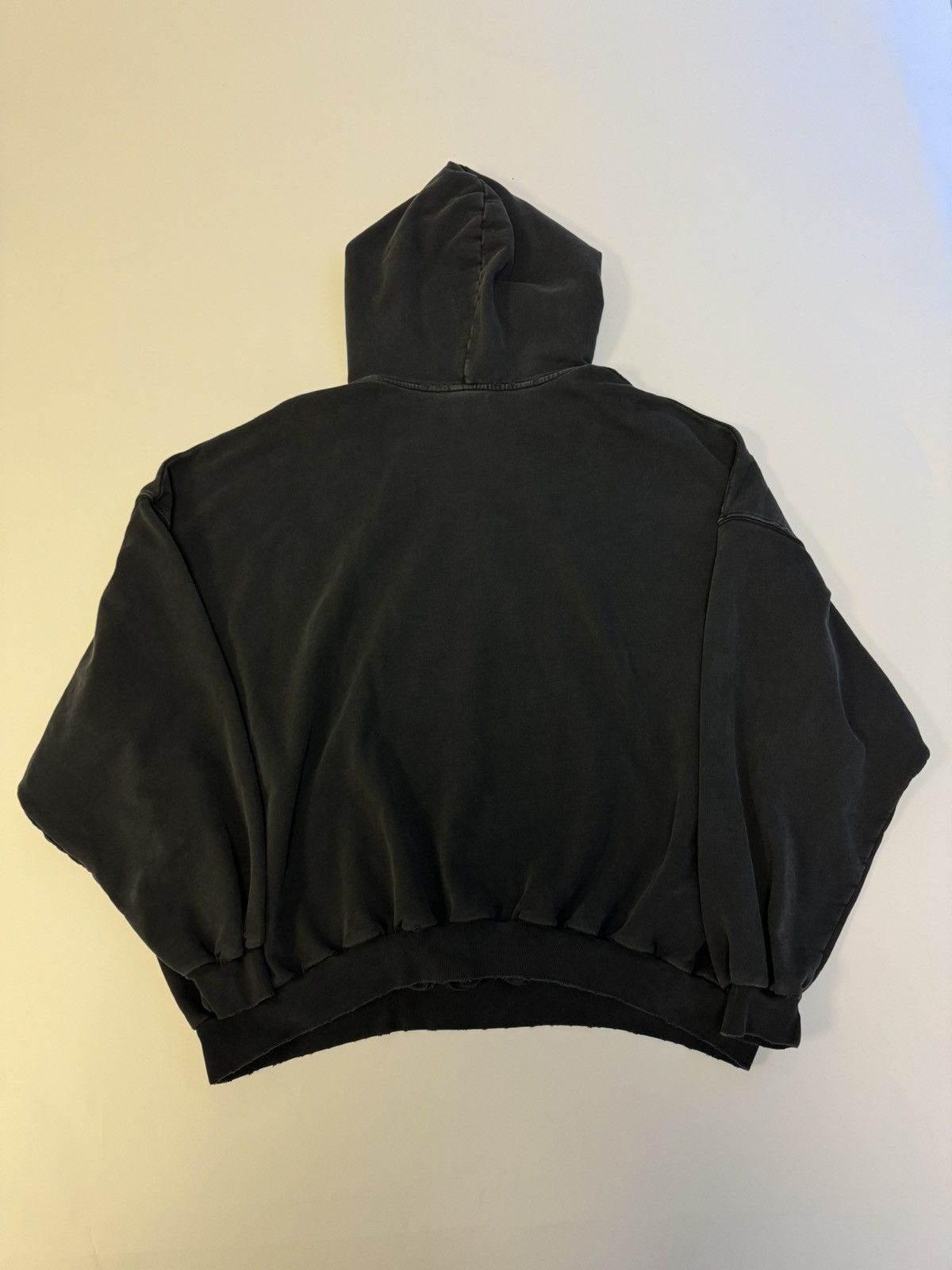 Balenciaga Balenciaga Limited FW22 Be Different Apple Hoodie | Grailed