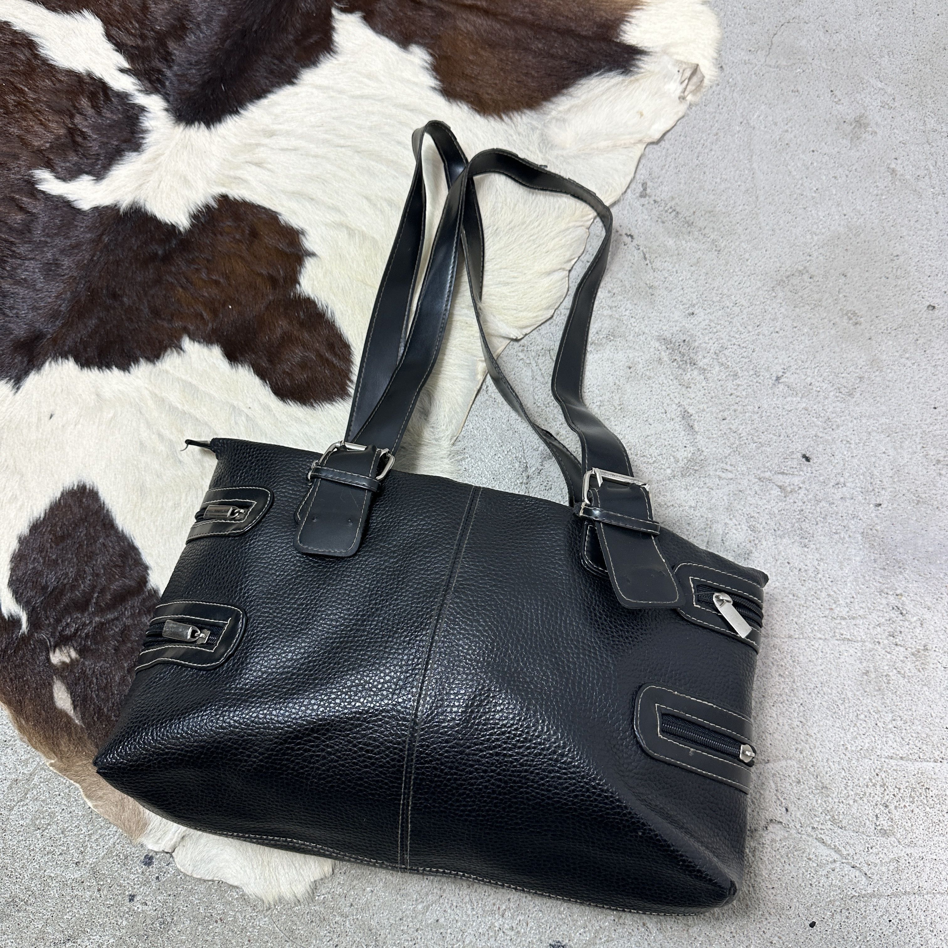 Vintage Vintage Avant Garde Leather Zippers Bag Y2K Size ONE SIZE - 2 Thumbnail