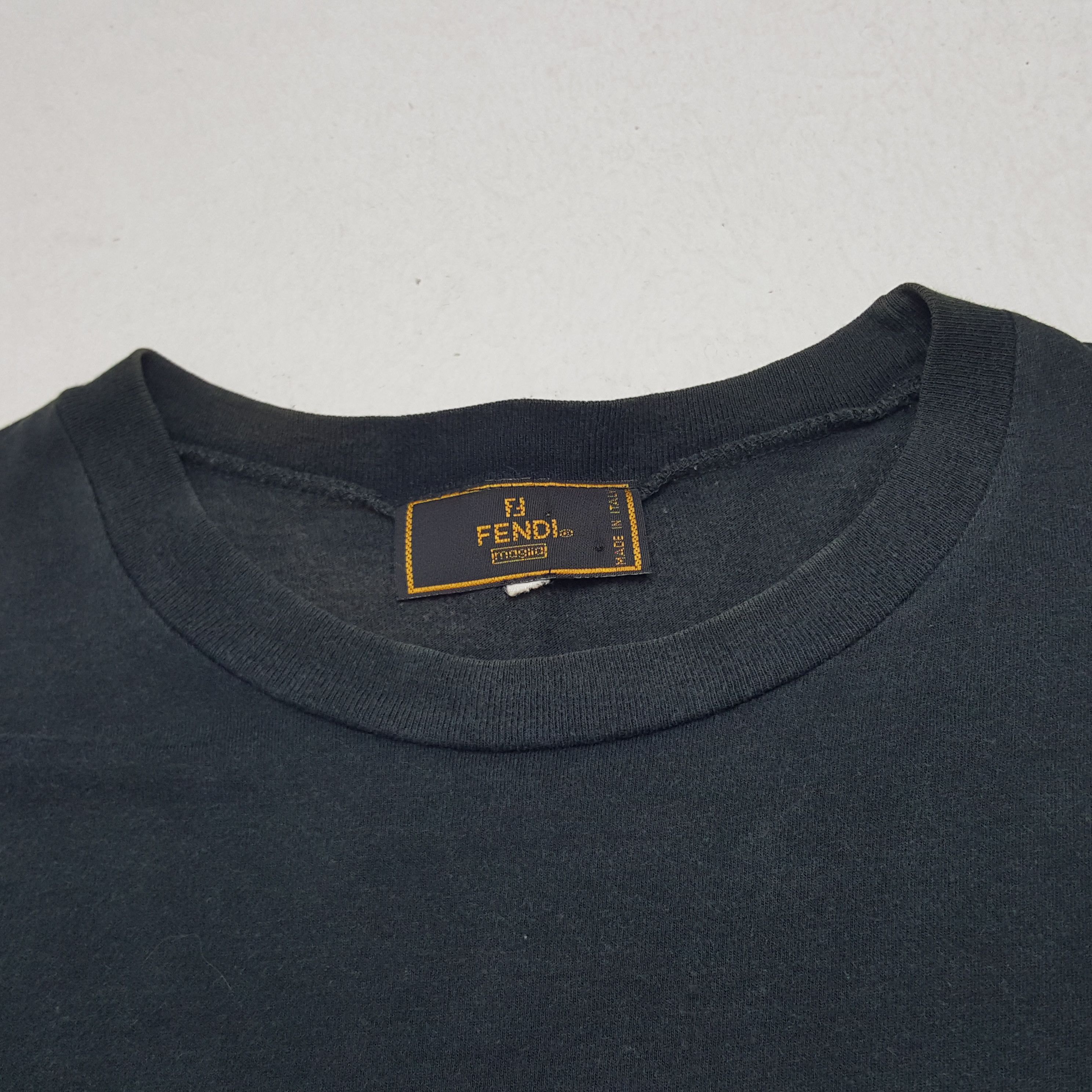 Fendi × Vintage Vintage Fendi Ramo Spell Out Tshirt Size US M / EU 48-50 / 2 - 4 Thumbnail
