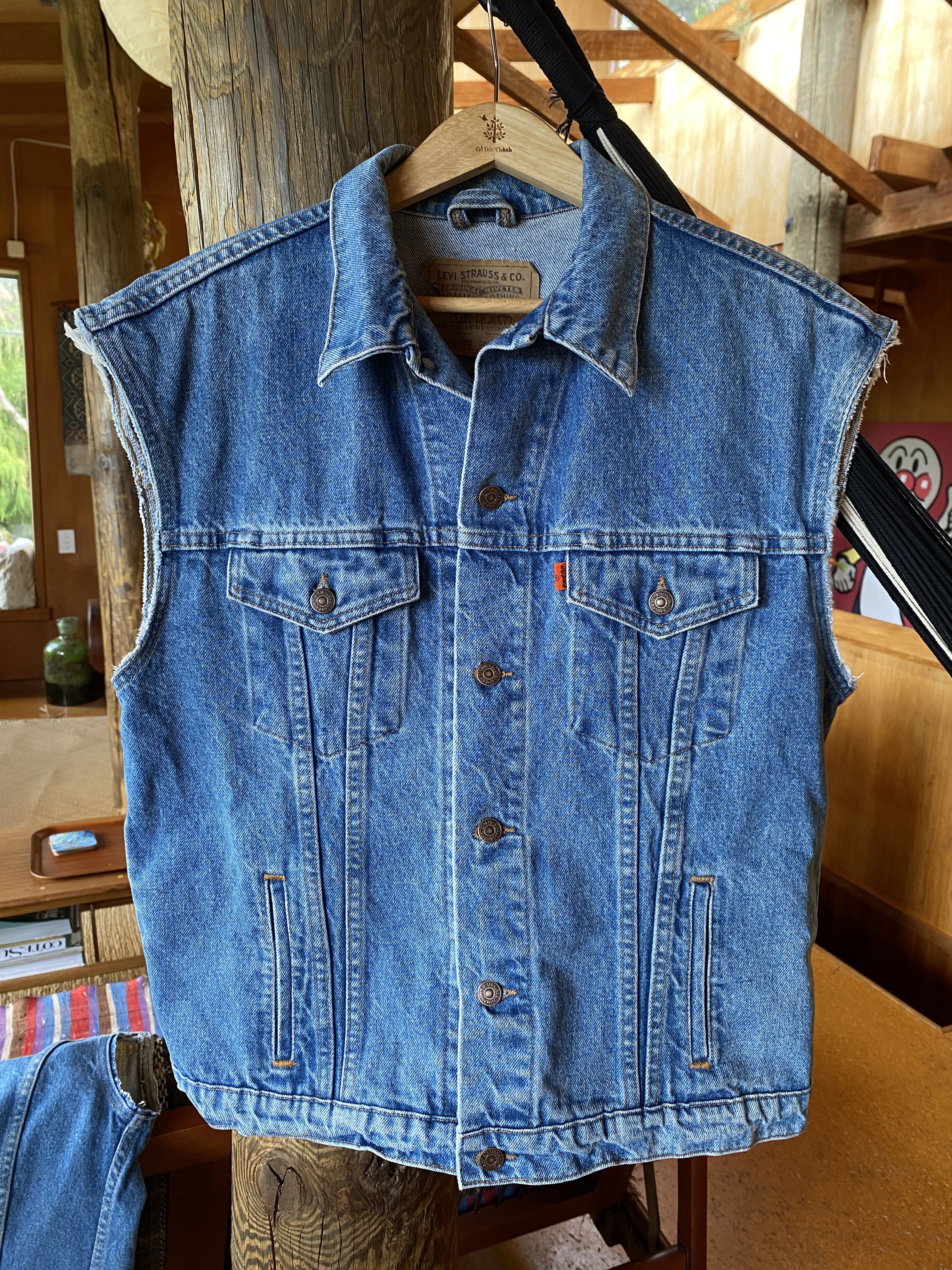 Levi's Vintage Clothing Vintage Levi’s Vest with Tiger Embroidery Size US S / EU 44-46 / 1 - 5 Thumbnail