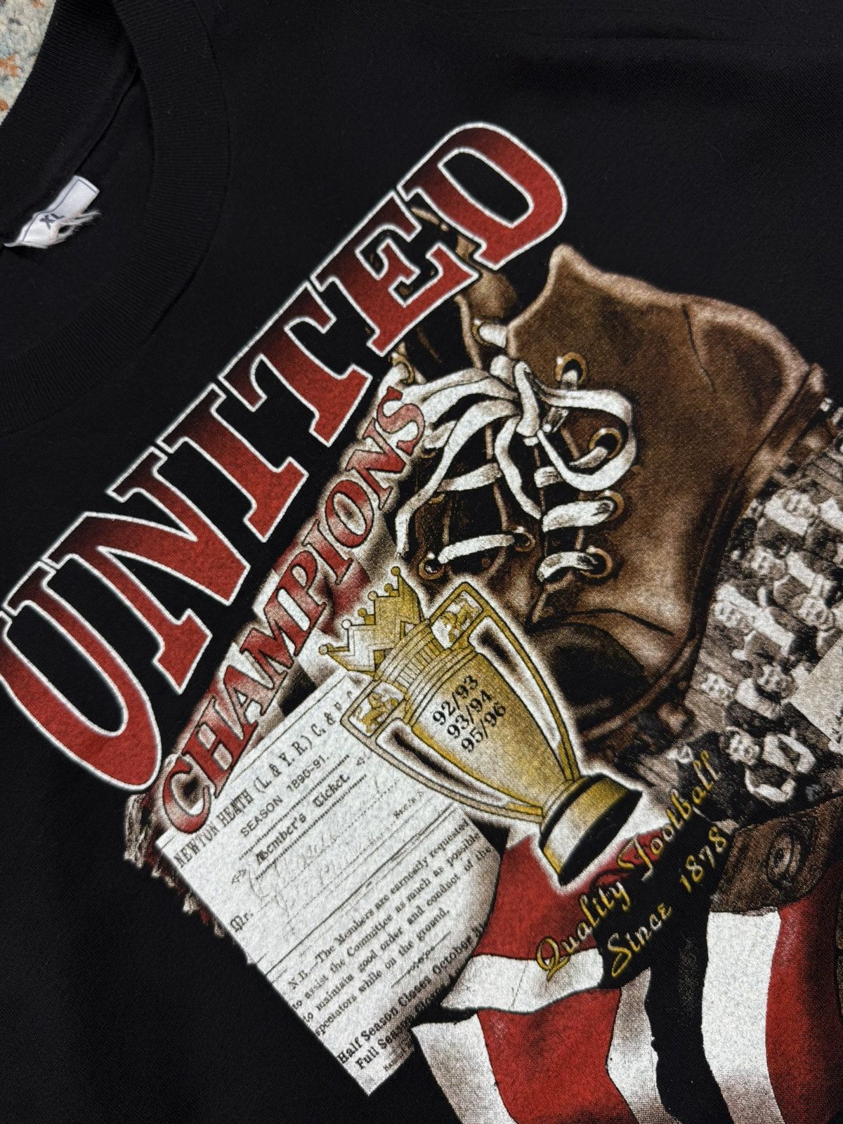 Vintage Vintage 1996 Manchester United champions 1996 graphic tee Size US XL / EU 56 / 4 - 8 Thumbnail