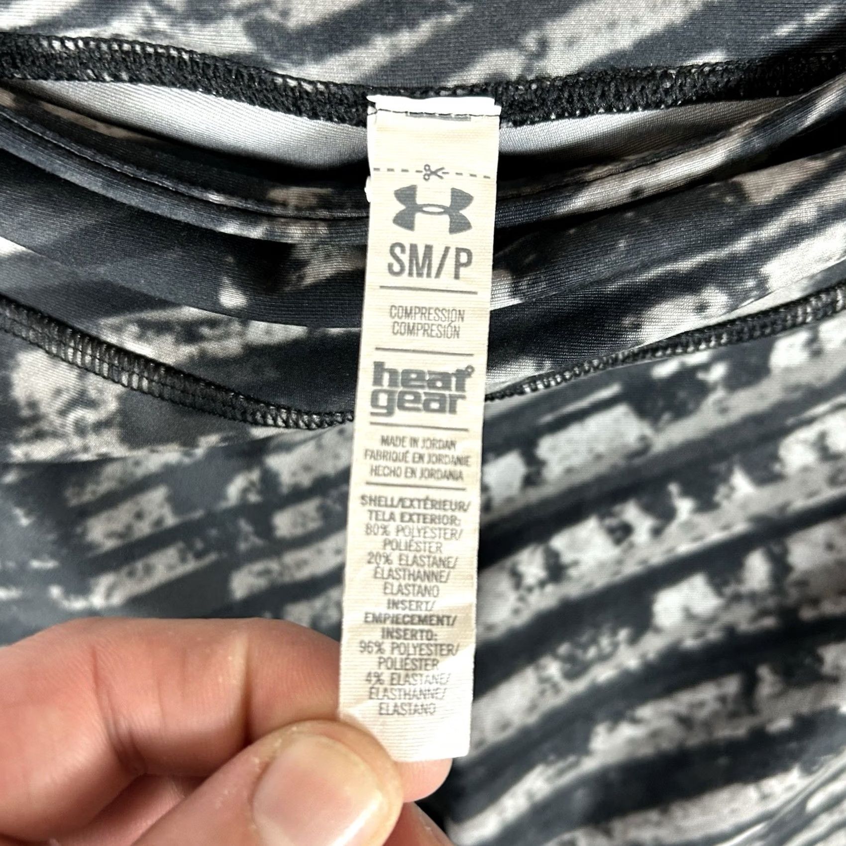 Under Armour Under Armour Heat Gear Compression Capri Leggings Womens Small Running Workout Gray Pattern 90s Sports Size 28" / US 6 / IT 42 - 4 Thumbnail