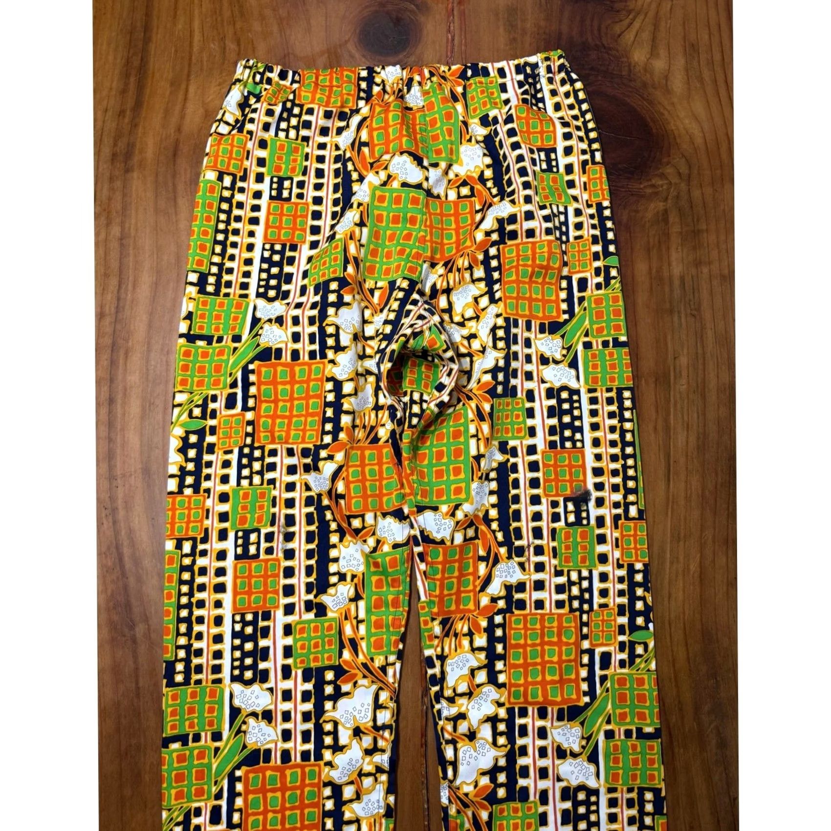 Etro VINTAGE 70s Handmade Pants XL Pull on Satin Floral Retro Polyester Print F4-1 Yellow Girls or Womens? Size 40" / US 18 - 4 Thumbnail