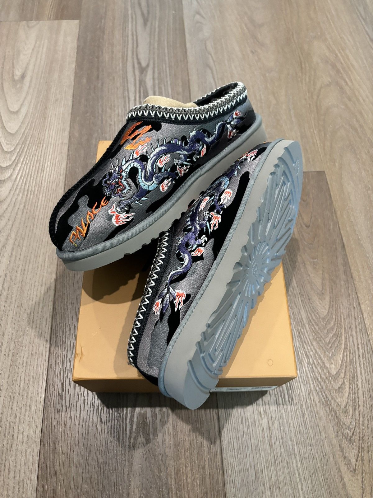 Palace × Ugg Palace x UGG Tasman Slipper Black Camo | Grailed