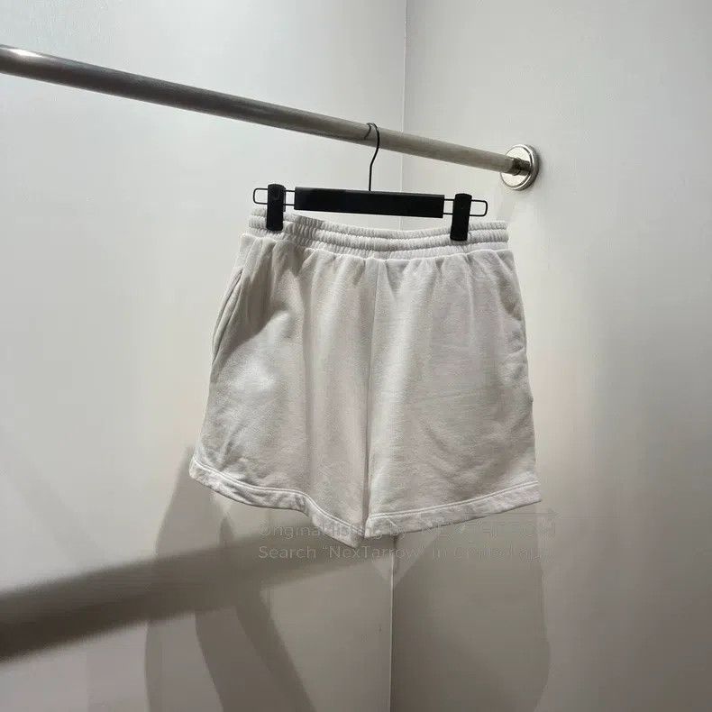 Fendi Fendi Double Flogo mid-rise solid color shorts Size 42" / US 20 - 2 Thumbnail