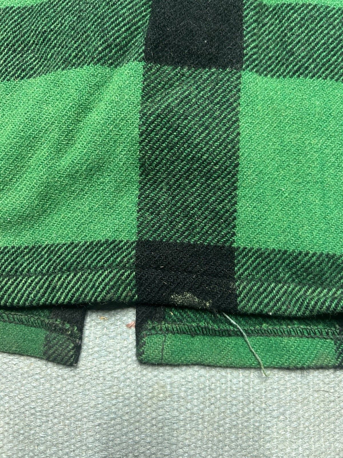 Vintage 80s LL Bean wool cruiser jacket buffalo plaid distressed L Size US L / EU 52-54 / 3 - 15 Thumbnail