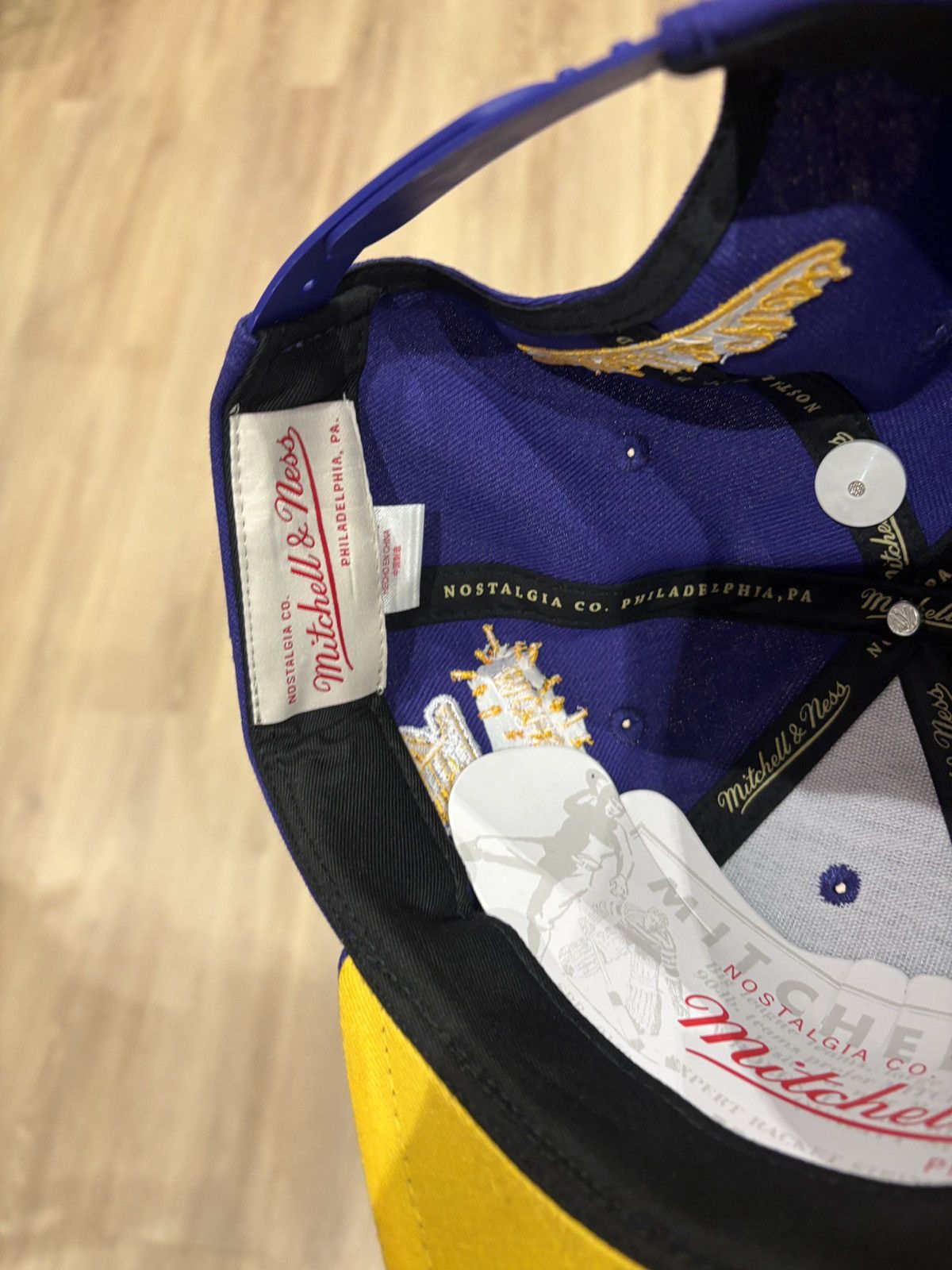Mitchell & Ness Mitchell & Ness NBA ALL OUT Los Angeles Lakers Snapback Cap Size ONE SIZE - 7 Thumbnail