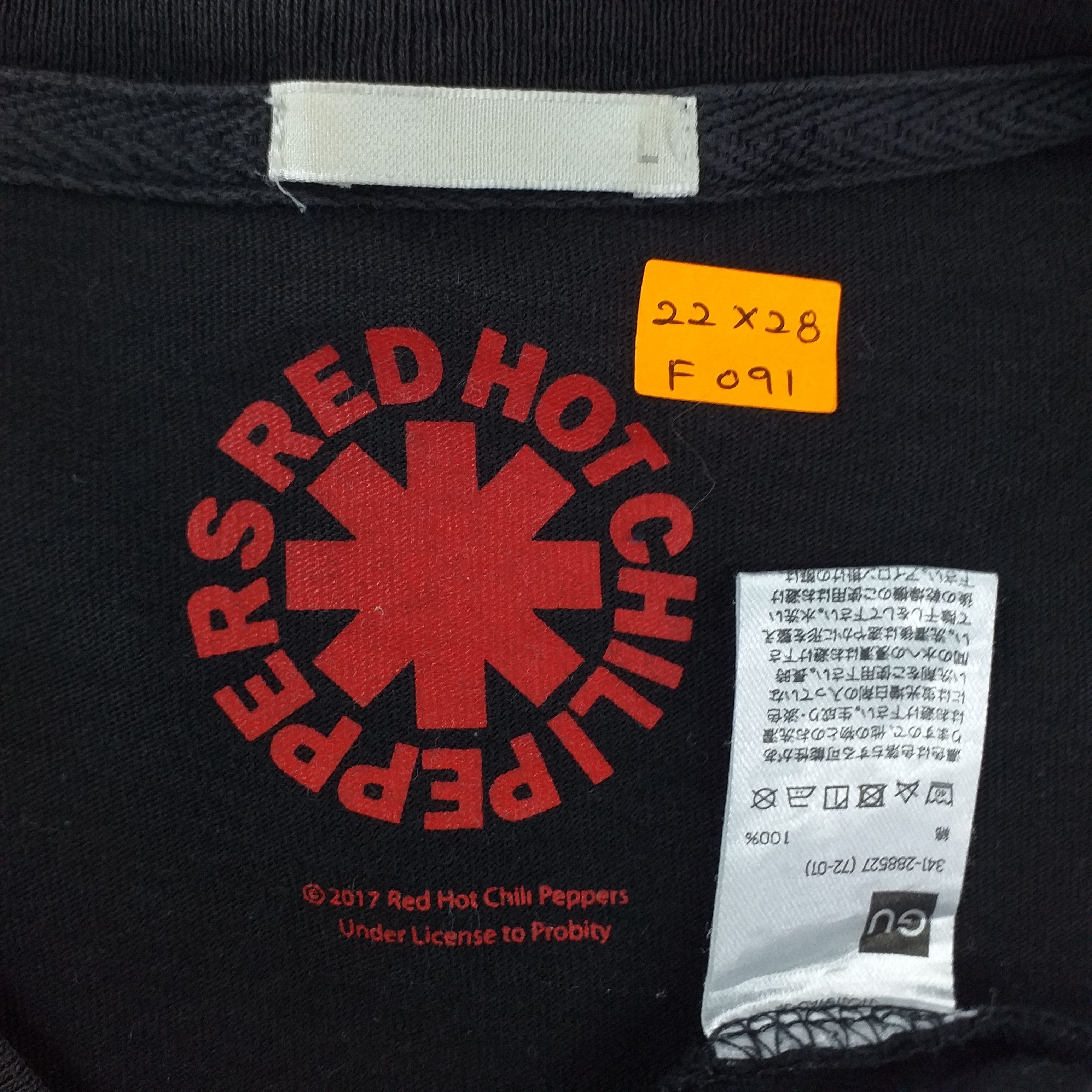 Band Tees Red Hot Chili Peppers Band Large Tee -F091 Size US L / EU 52-54 / 3 - 4 Thumbnail