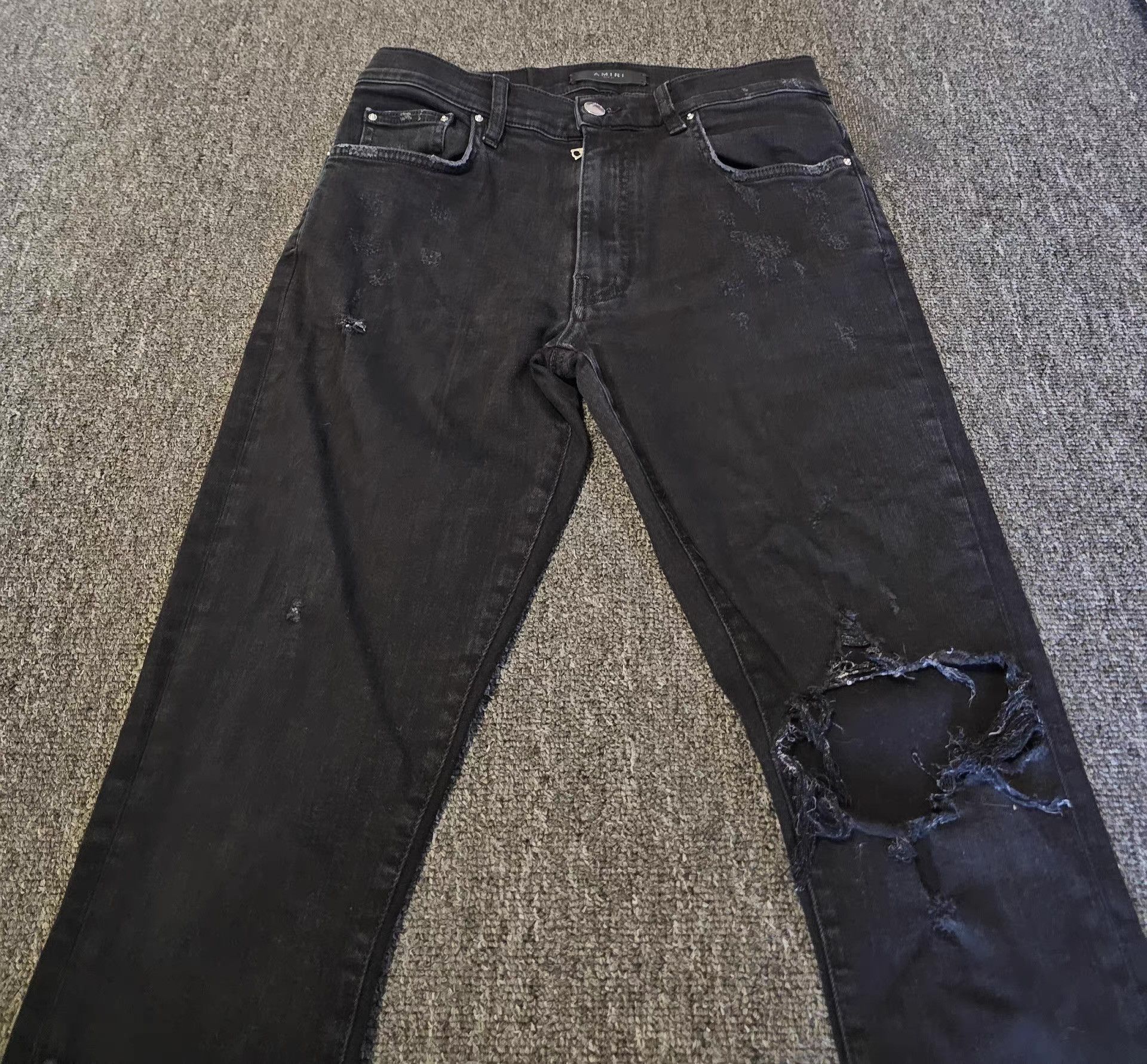 Amiri Amiri Single Knee Distressed Jeans Size US 32 / EU 48 - 2 Thumbnail