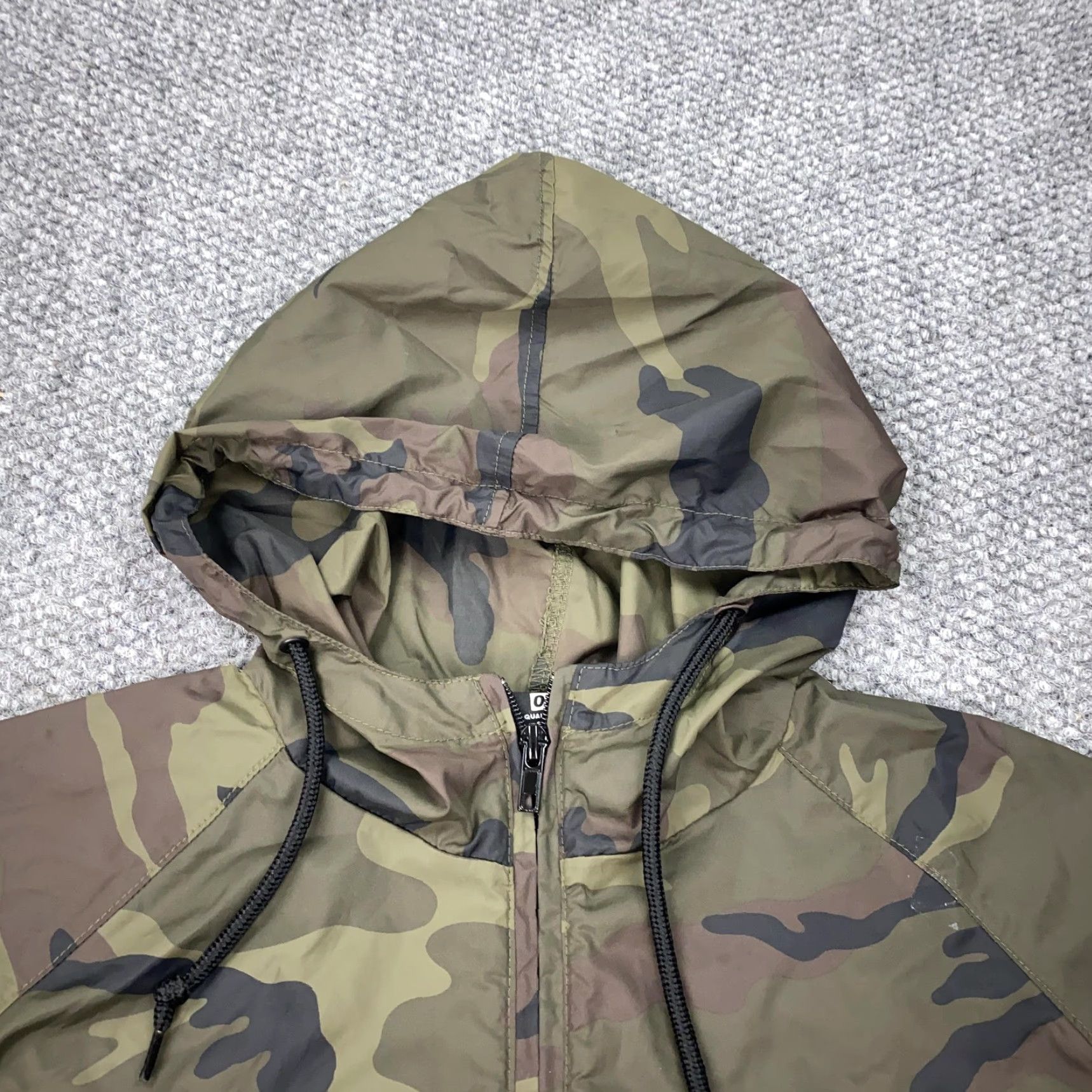 Obey Obey Propaganda Jacket Mens Small Hooded Pullover Windbreaker Nylon Streetwear Green Camouflage Zip Pockets Size US S / EU 44-46 / 1 - 3 Thumbnail