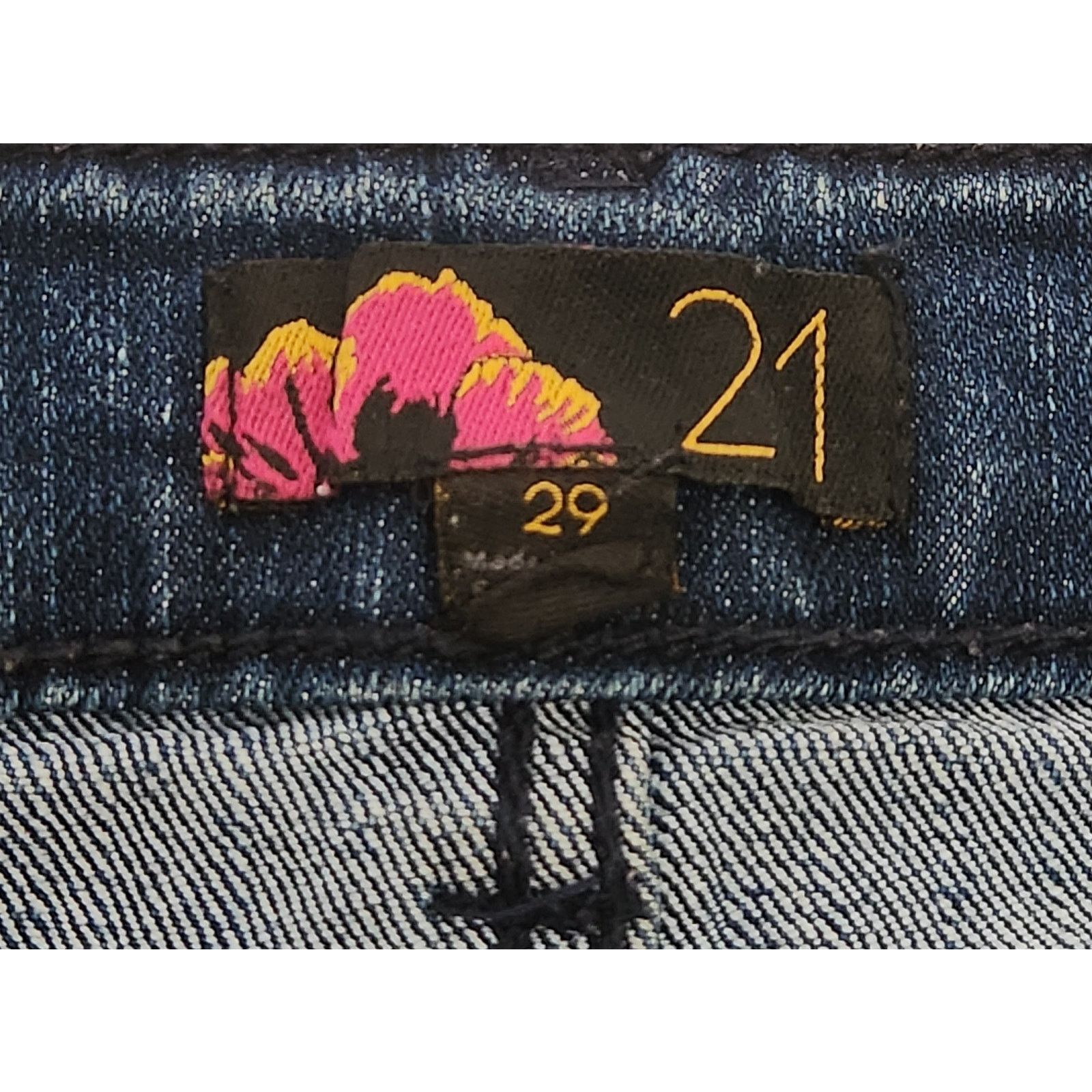 Other Rue21 Blue Denim Flat Front Shorts 29 Lightweight Soft Size 32" / US 10 / IT 46 - 3 Thumbnail