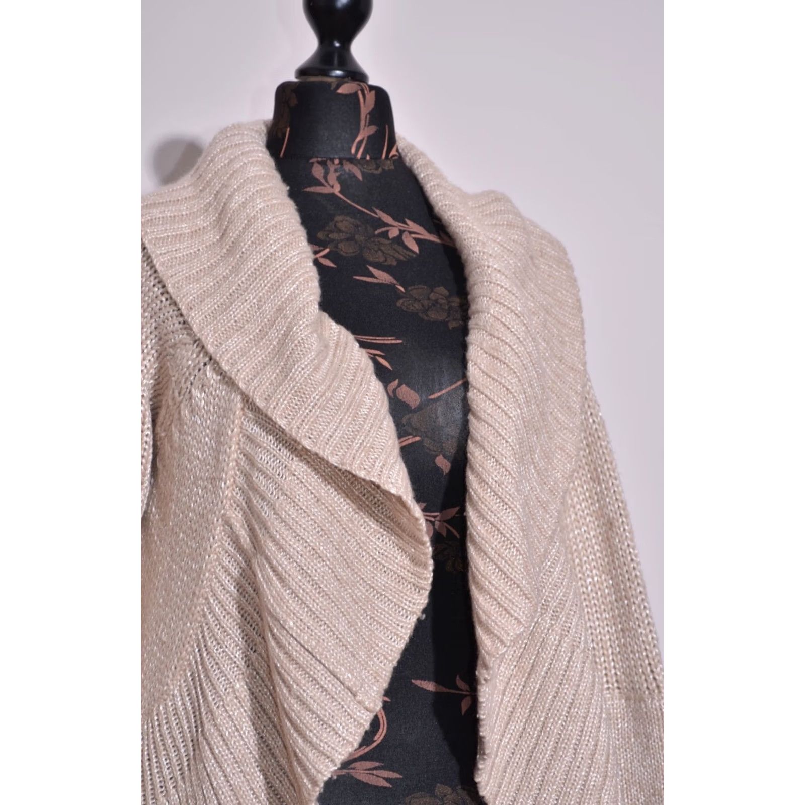 Diane von Furstenberg Diane von Furstenberg Wool Blend Knitted Beige Open Cardigan Jumper Size M Women Cardigan XS? Size M / US 6-8 / IT 42-44 - 2 Thumbnail