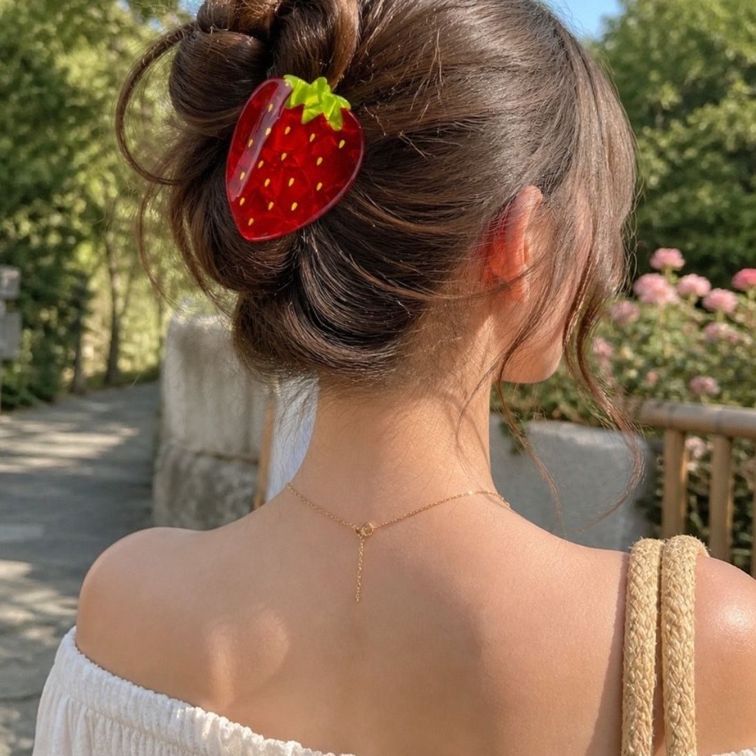 Anthropologie NEW ANTHROPOLOGIE Red Green Strawberry Fruit Hair Claw Clip Size ONE SIZE - 6 Thumbnail