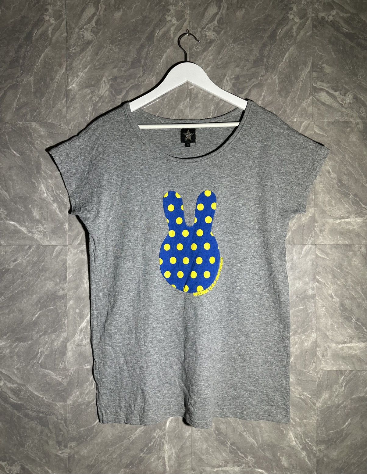 20471120 20471120 - Hyoma Iconic Bunny Graphic Logo Tshirt Size M / US 6-8 / IT 42-44 - 1 Thumbnail