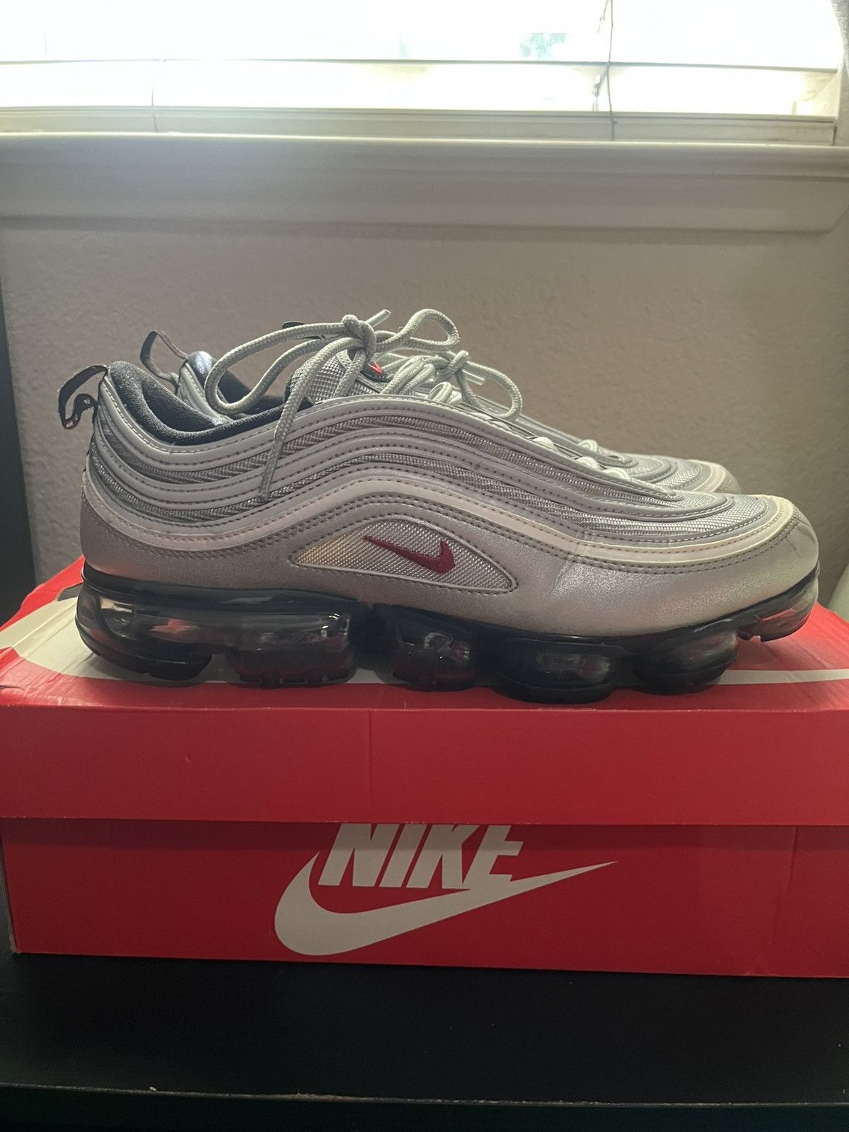 Nike Nike Air VaporMax 97 Silver Bullet Size US 10 / EU 43 - 2 Thumbnail