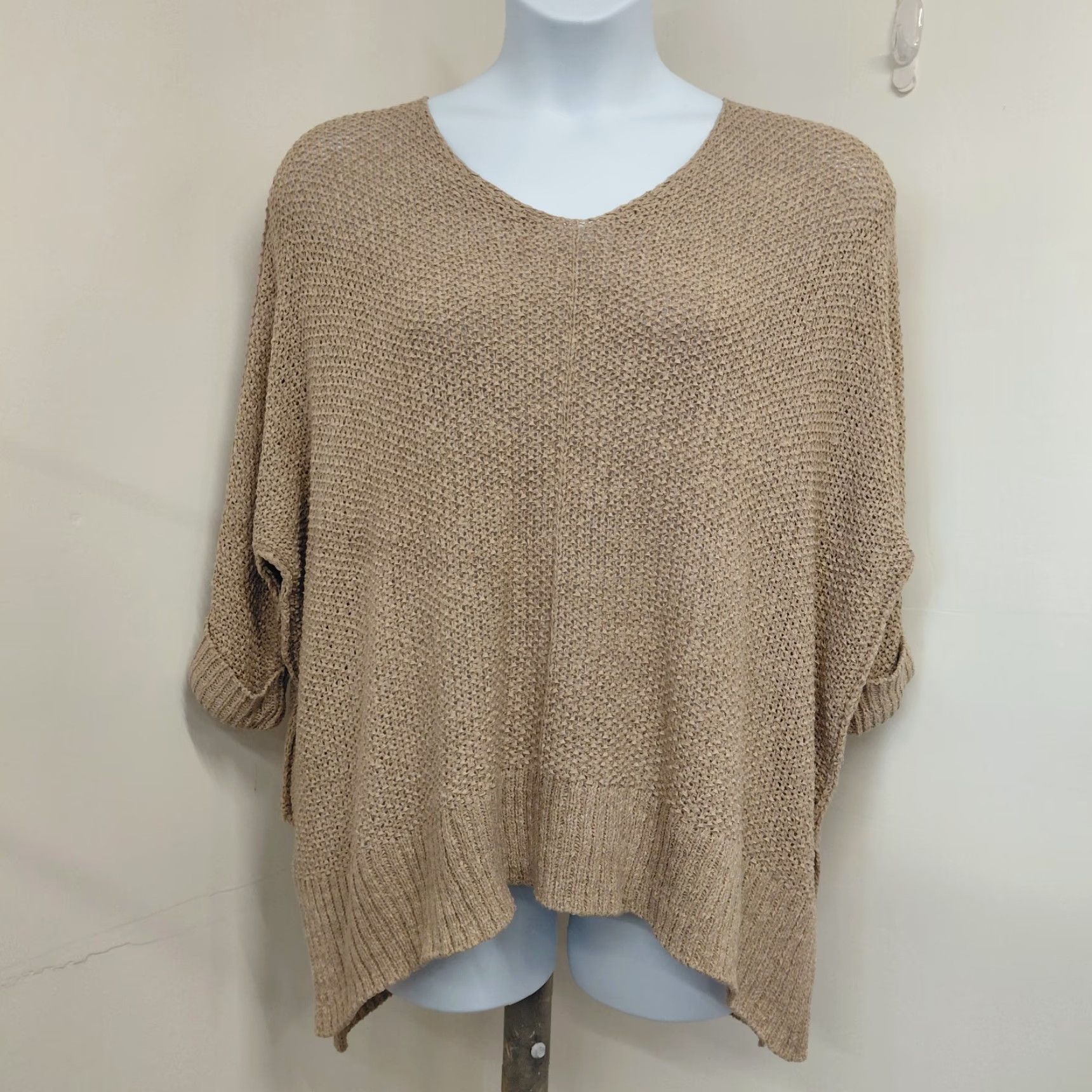 Vintage She & Sky Sweater Women's One Size V Neck Cable-Knit 3/4 Sleeve Beige Tan Pullover Size ONE SIZE - 2 Thumbnail