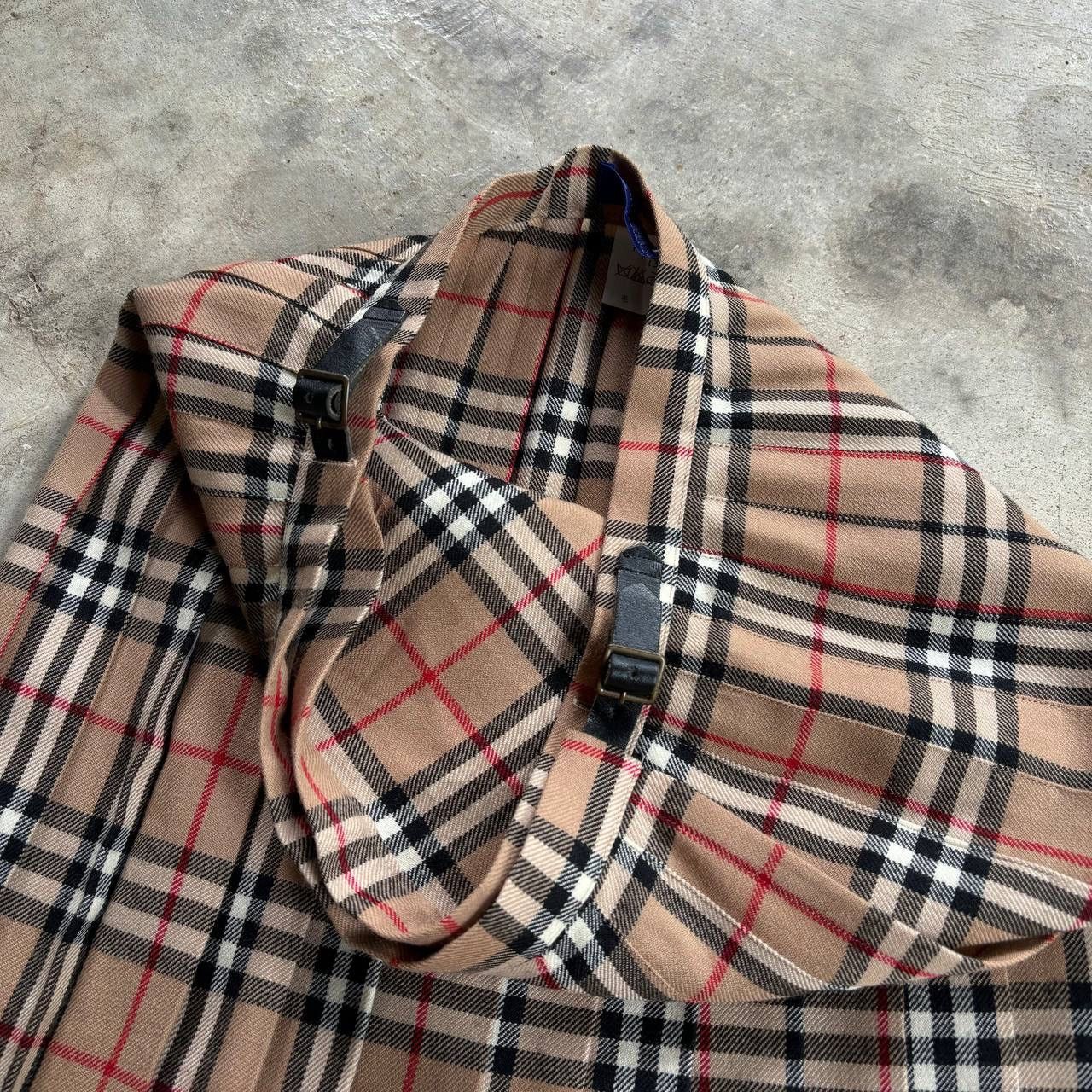 Burberry Vintage Burberry Nova Check Mini Skirt Size 38 Size 26" / US 2 / IT 38 - 5 Thumbnail