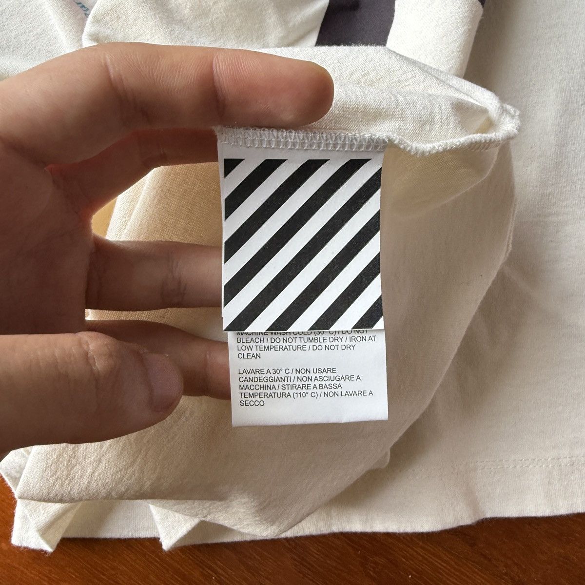 Off-White Off-White baggy gradient arrows tee fw19 Size US XL / EU 56 / 4 - 5 Thumbnail