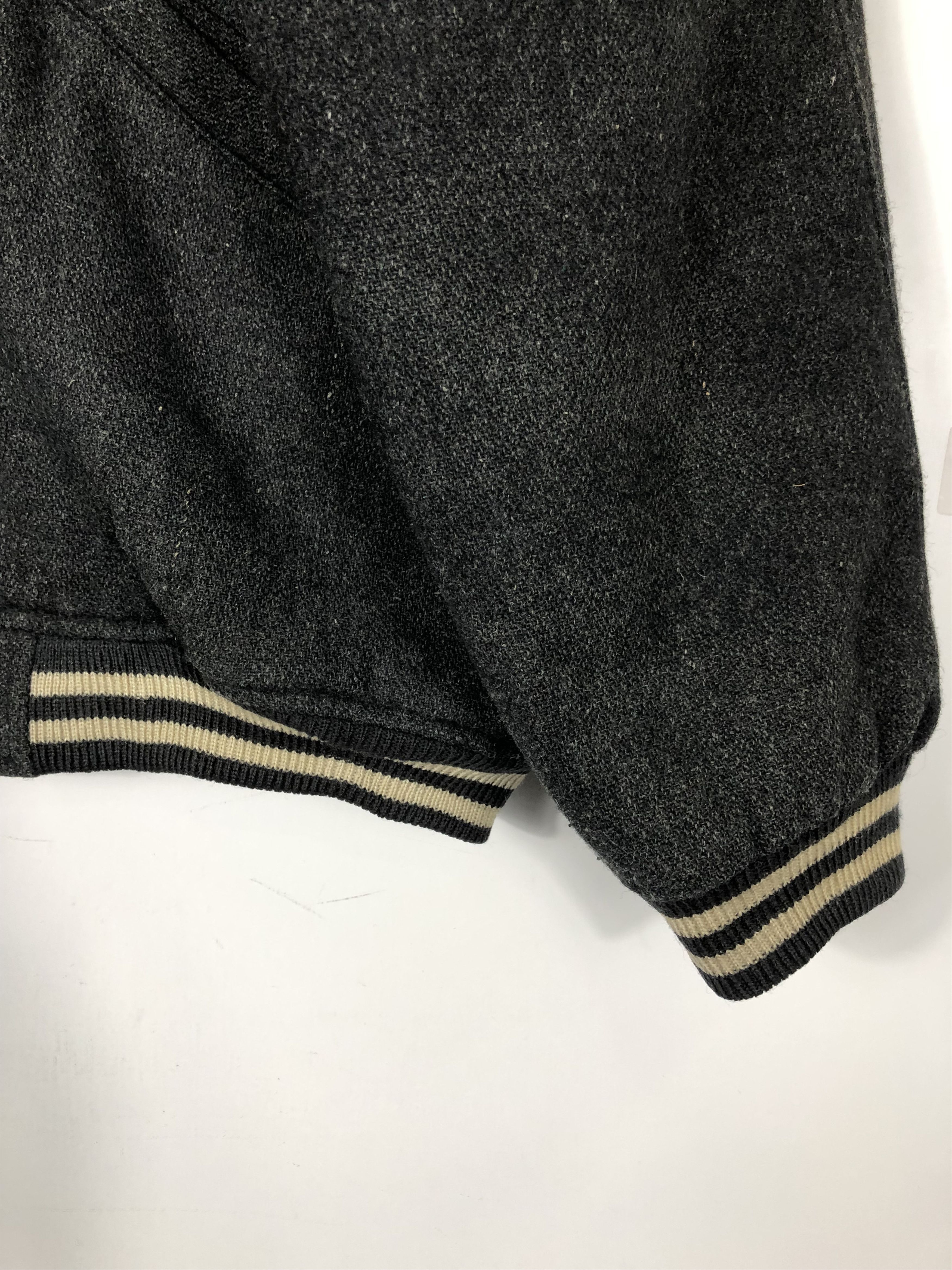 Vintage Vintage 90s Varsity Jacket Embroidery Patches Logo V0180 Size US L / EU 52-54 / 3 - 9 Thumbnail