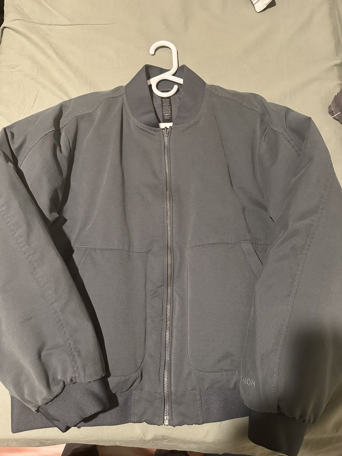 Lululemon Lululemon Reversible Insulated Bomber Jacket Size US M / EU 48-50 / 2 - 2 Thumbnail