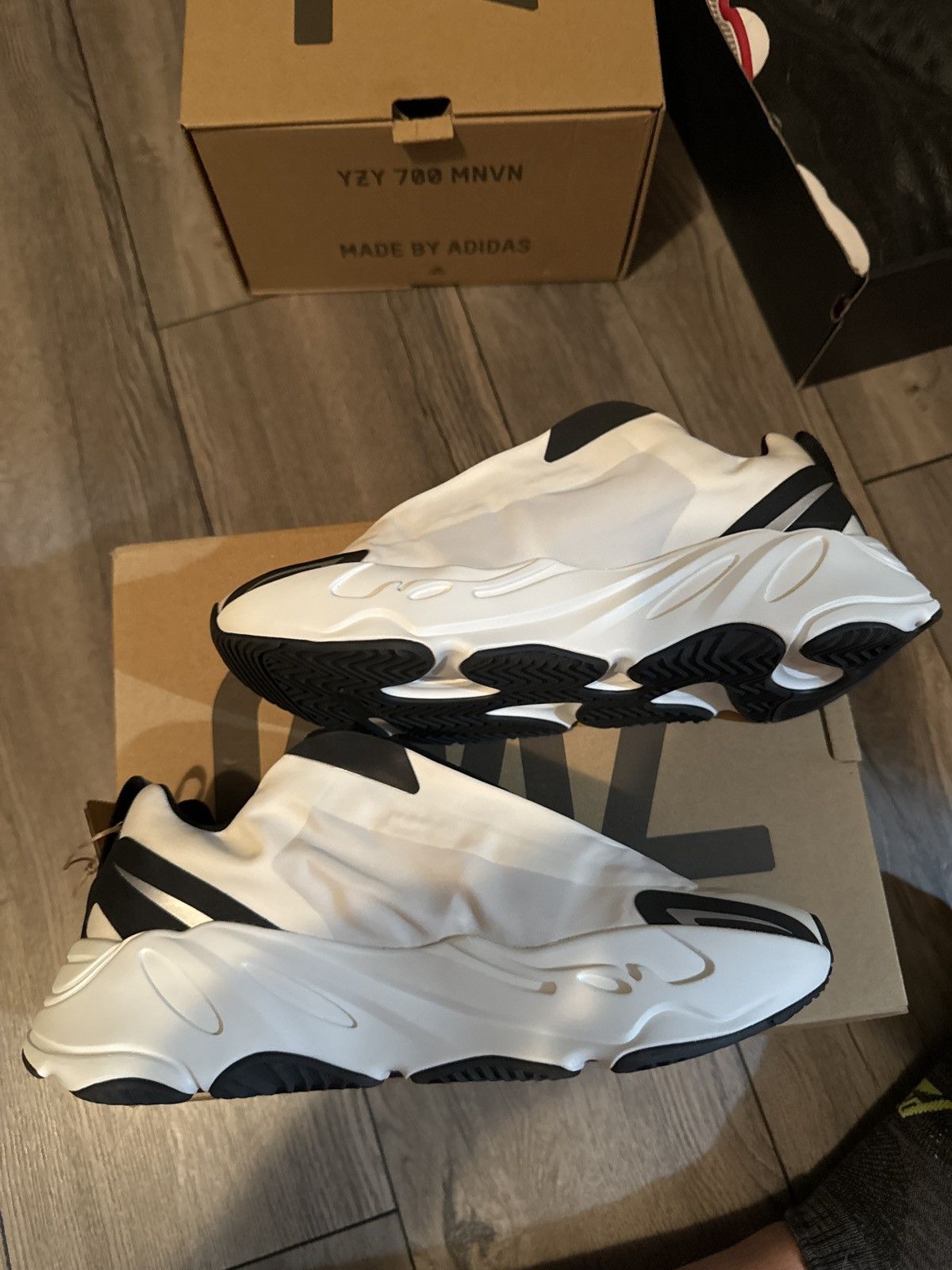 Adidas YZY 700 MNVN LACELESS ANALOG Size US 5.5 / EU 38 - 6 Thumbnail