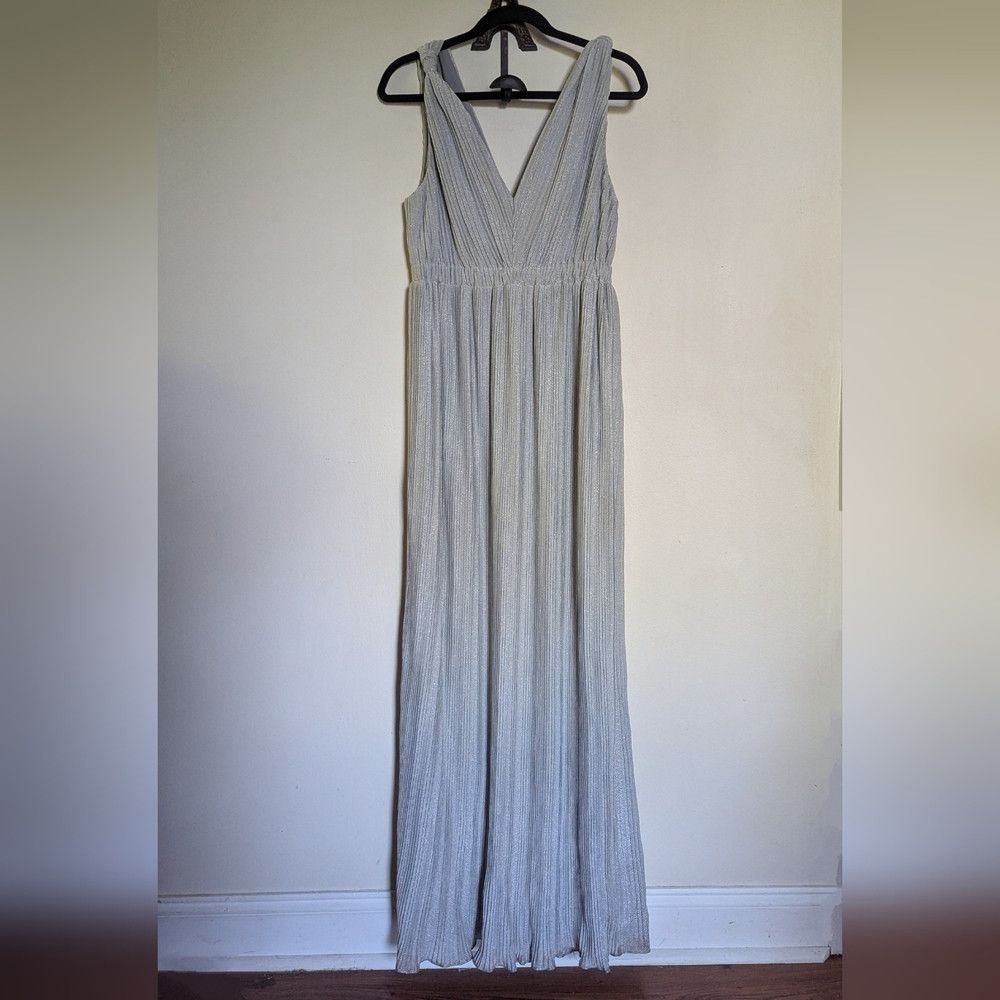 Halston Heritage Halston Lana Pleated V-Neck Gown Silver Metallic Formal Wed Size M / US 6-8 / IT 42-44 - 1 Thumbnail