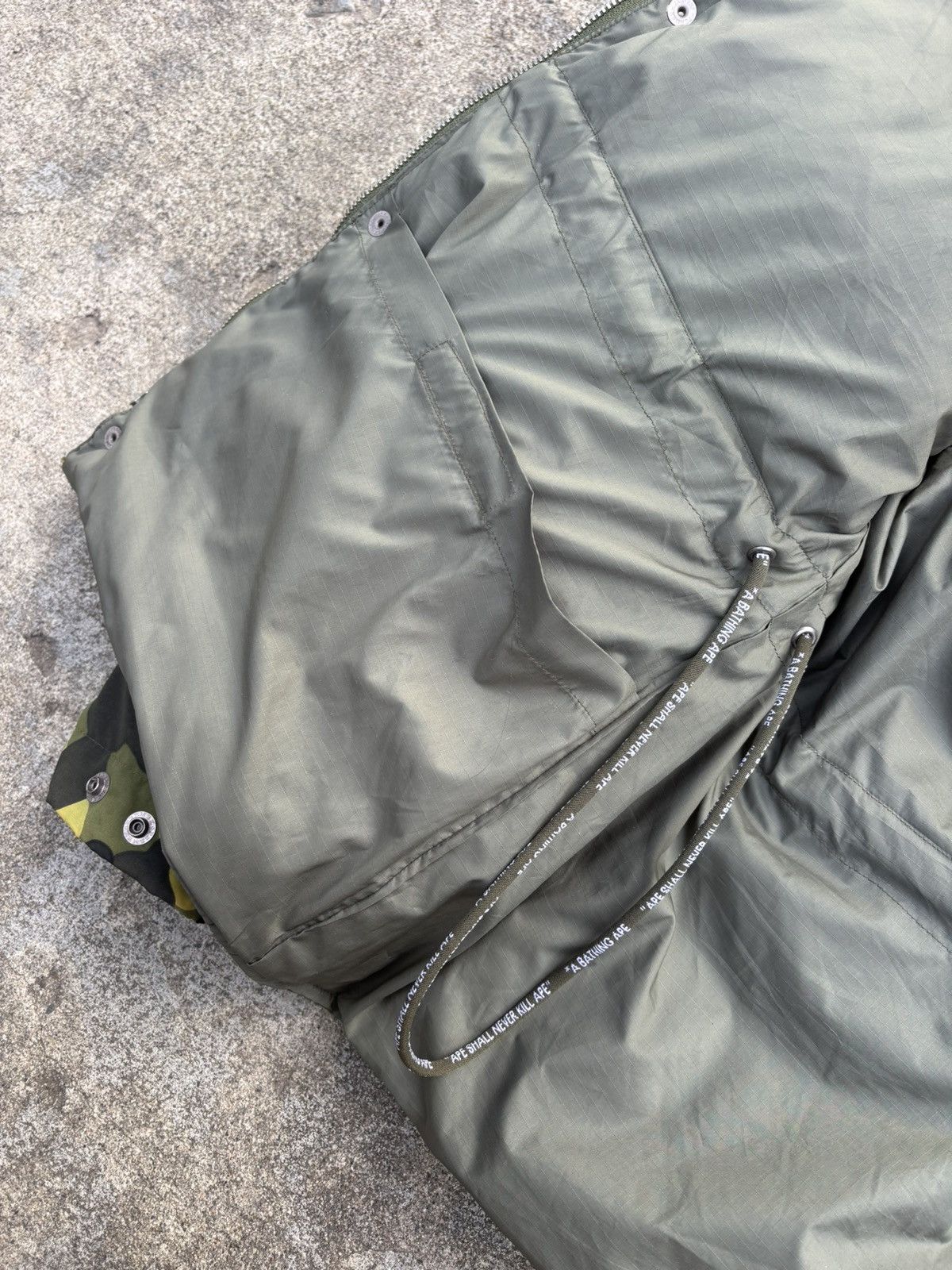 Bape Bape 1st camo down jacket with fawx fur hood Size US XS / EU 42 / 0 - 11 Thumbnail