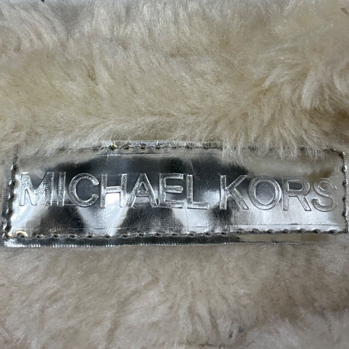 Michael Kors Michael Kors Women's Cream Furry Shoes/Slippers Sz 7M SKU 50 Size US 7 / IT 37 - 5 Thumbnail