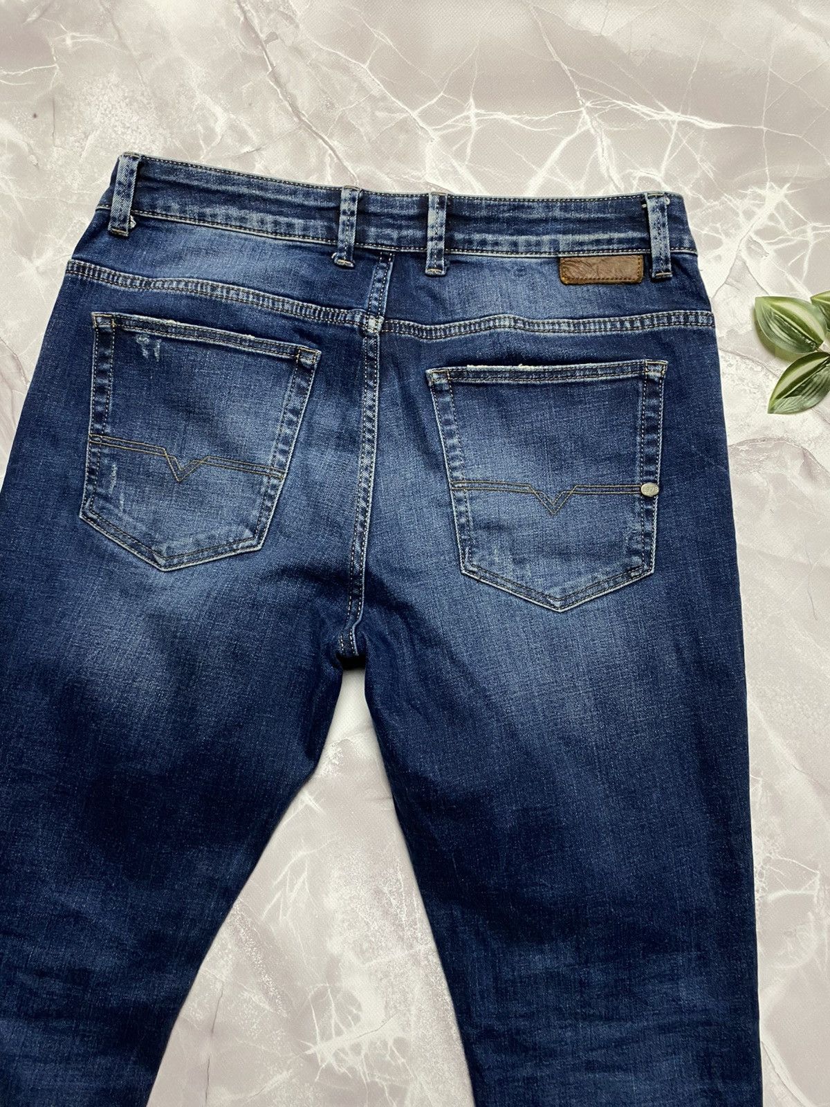 Diesel Diesel Jeans Washed Denim Distressed Stretch Mens Size 36 Size US 36 / EU 52 - 5 Thumbnail