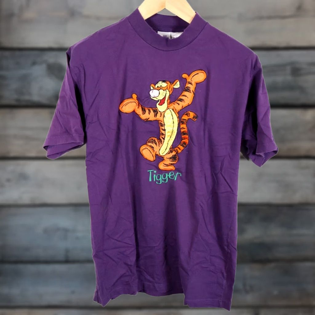 Disney VINTAGE Disney Winnie The Pooh Tigger T-Shirt Women's Large Purple Embroidered Disney Store Size L / US 10 / IT 46 - 1 Thumbnail