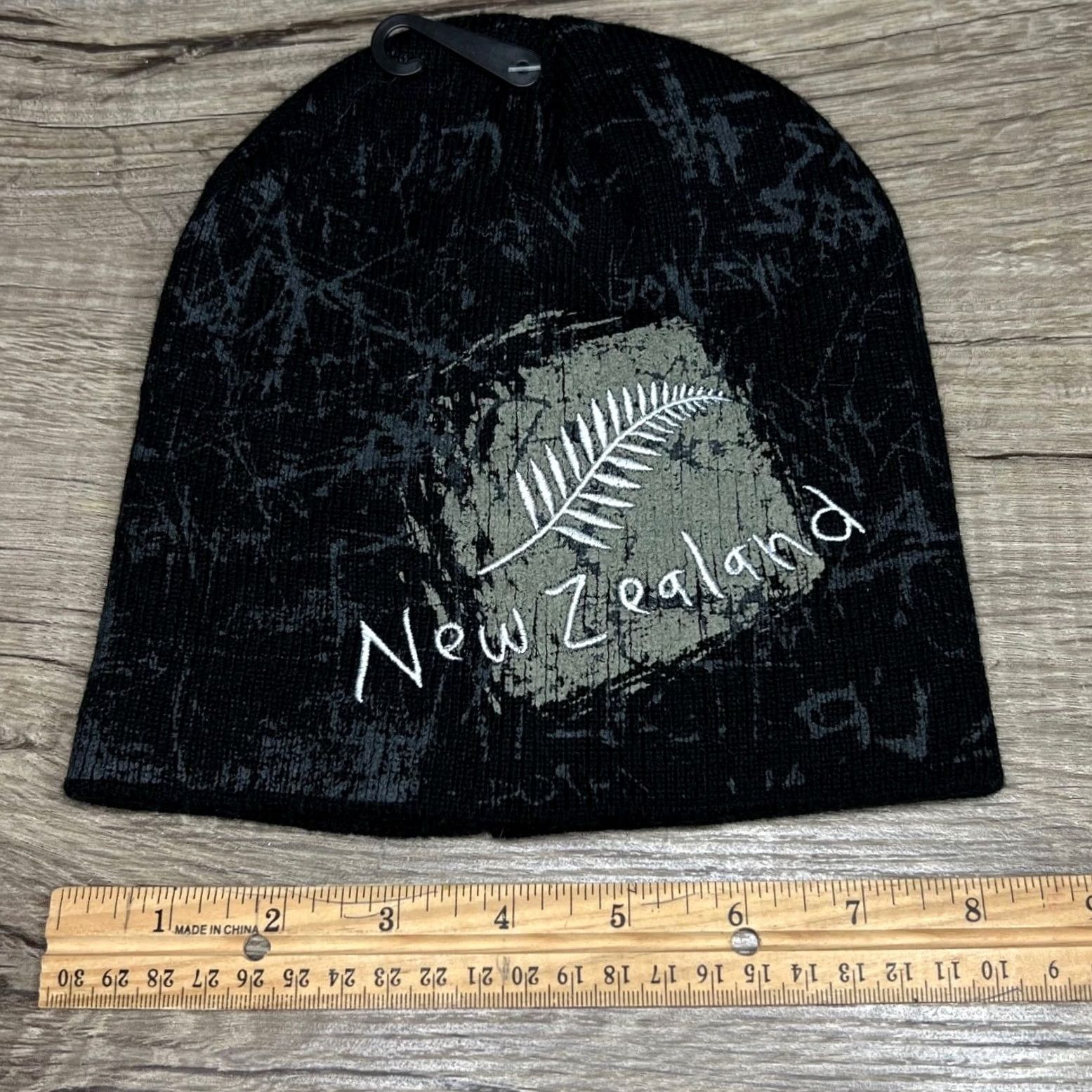 Vintage Prokiwi International LTD Beanie Adult OSFA Knit Hat New Zealand Fern Embroidered Black Knit Winter Fall Spring Lightweight Stretch Mens Hat Size ONE SIZE - 6 Thumbnail