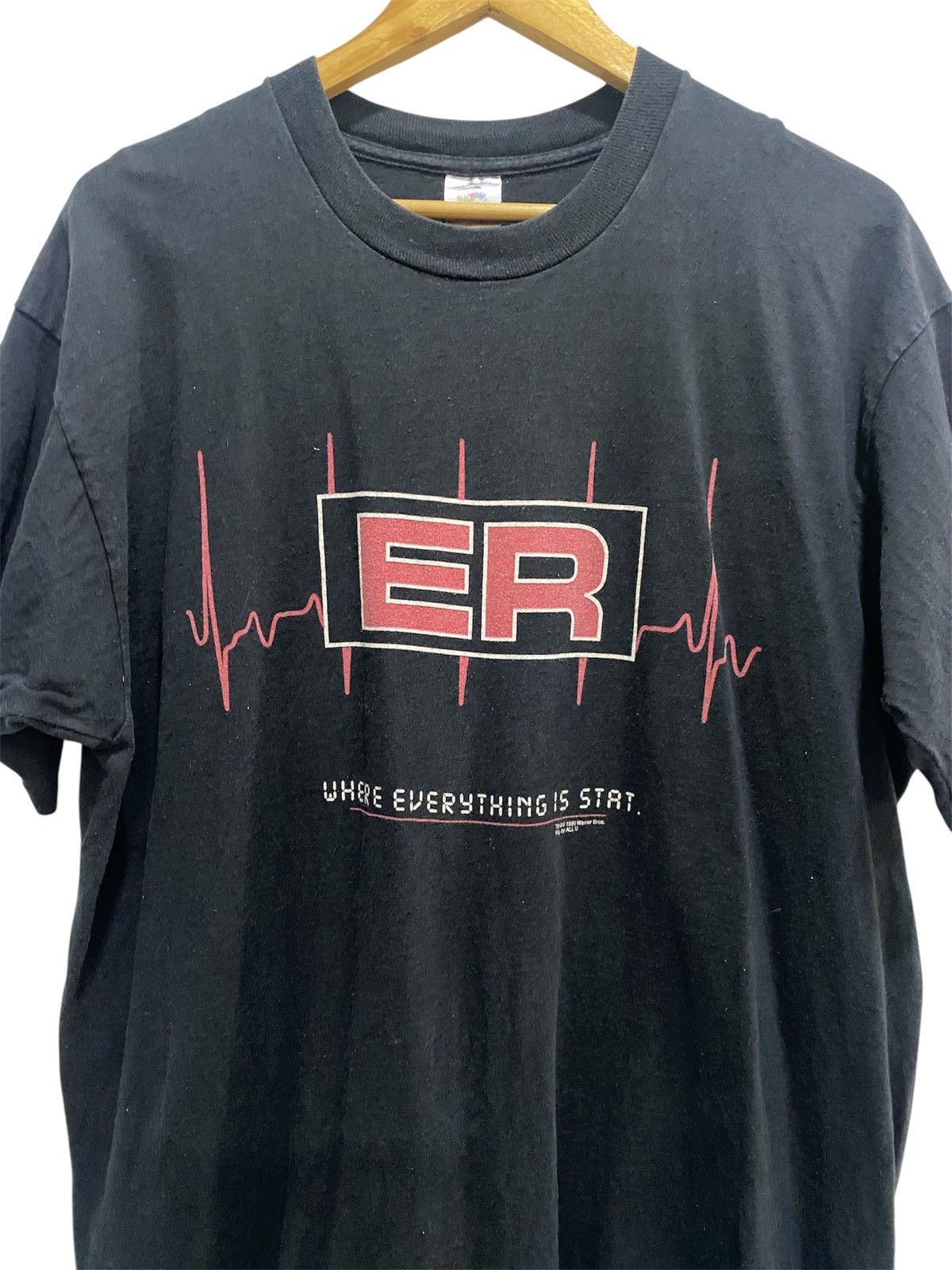 Vintage Vintage 95’s Warner Bros ER TV Series Short Sleeve T-Shirt Size US XL / EU 56 / 4 - 2 Thumbnail