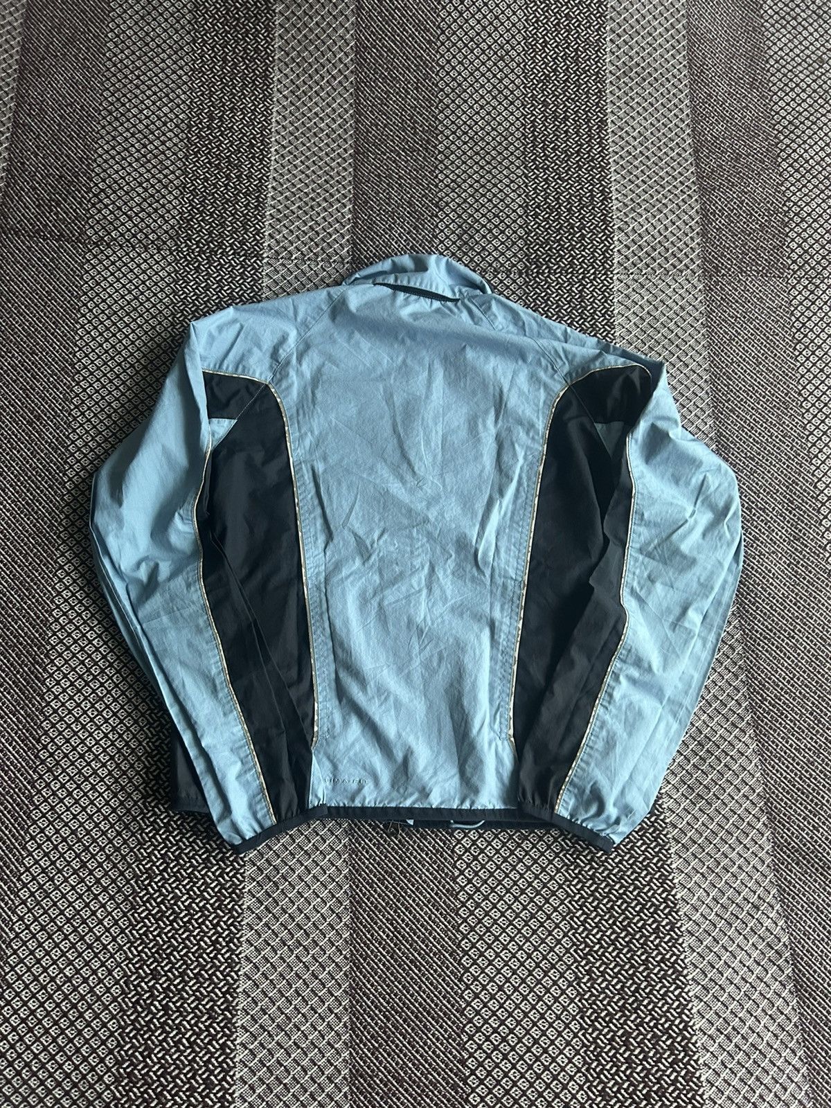 Nike Vintage Nike Clima-Fit Women Jacket Style Reflective Size S Size S / US 4 / IT 40 - 13 Thumbnail