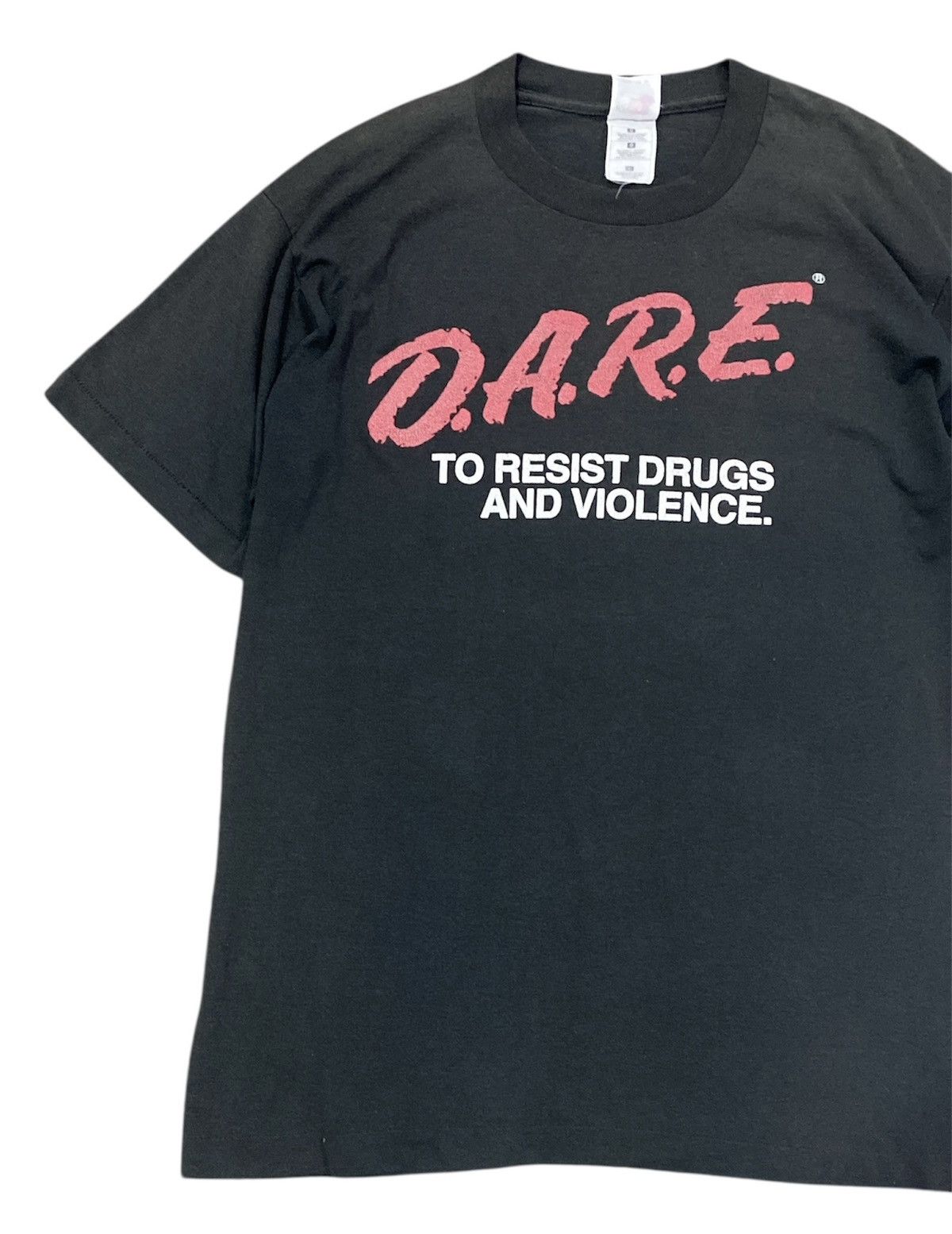 Vintage Vintage Faded D.A.R.E "to resists drug and violence" Size US L / EU 52-54 / 3 - 3 Thumbnail