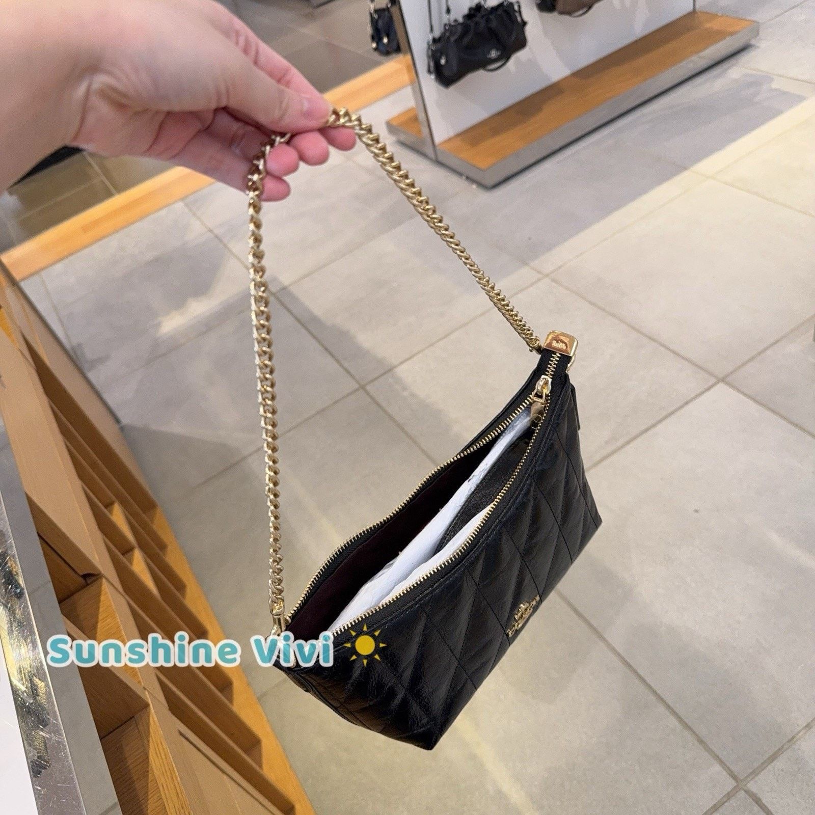 Coach NWT Coach Caitlin Shoulder Bag Quilting CDZ88 leather black Size ONE SIZE - 5 Thumbnail