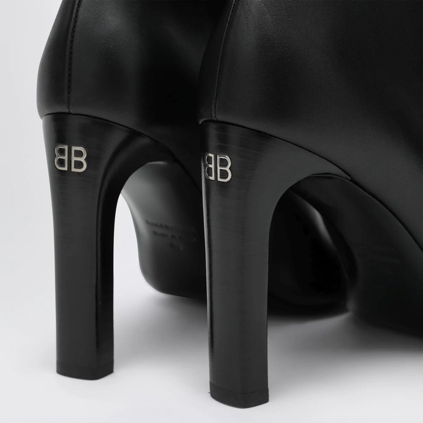 Balenciaga o1d2blof0426 Leather Ankle Boots in Black Size US 10 / IT 40 - 5 Thumbnail