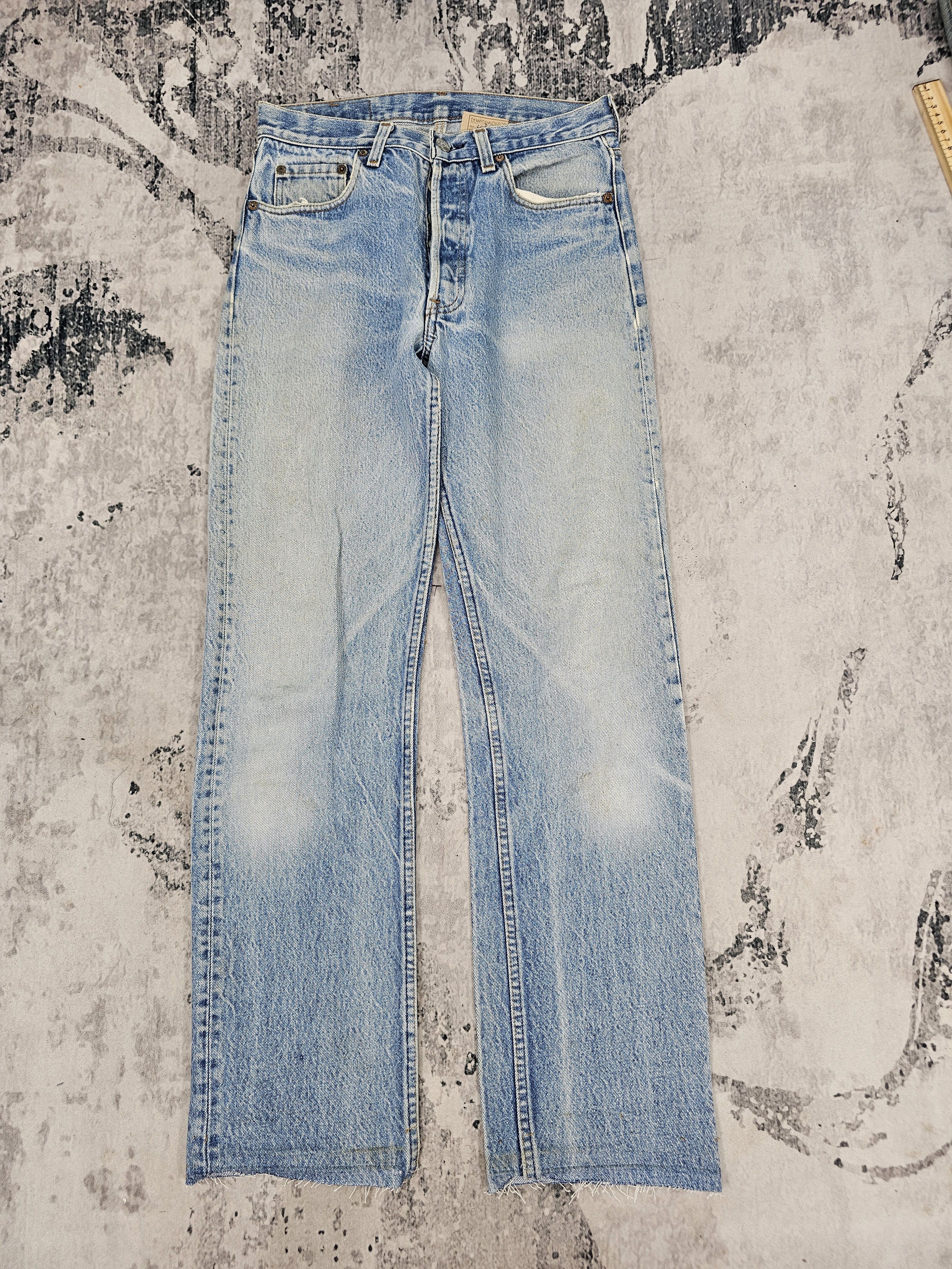 Levi's Vintage Clothing Vintage 90's LEVIS 501 Sun Faded Stain Blue Jeans L0576 Size US 29 - 1 Thumbnail