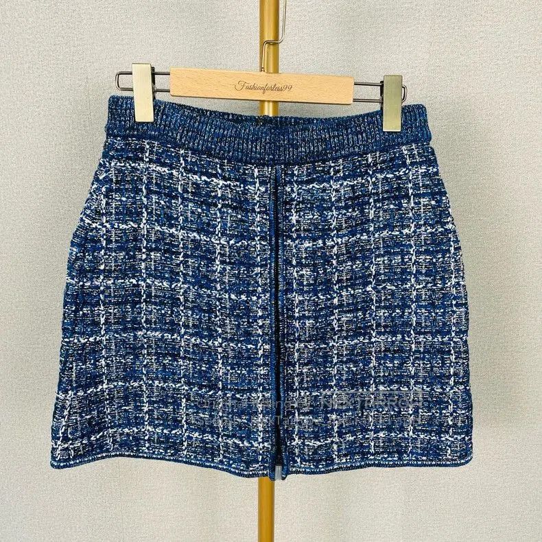Chanel Chanel Blue Tweed Mini Skirt. Size US 38 / EU 54 - 2 Thumbnail