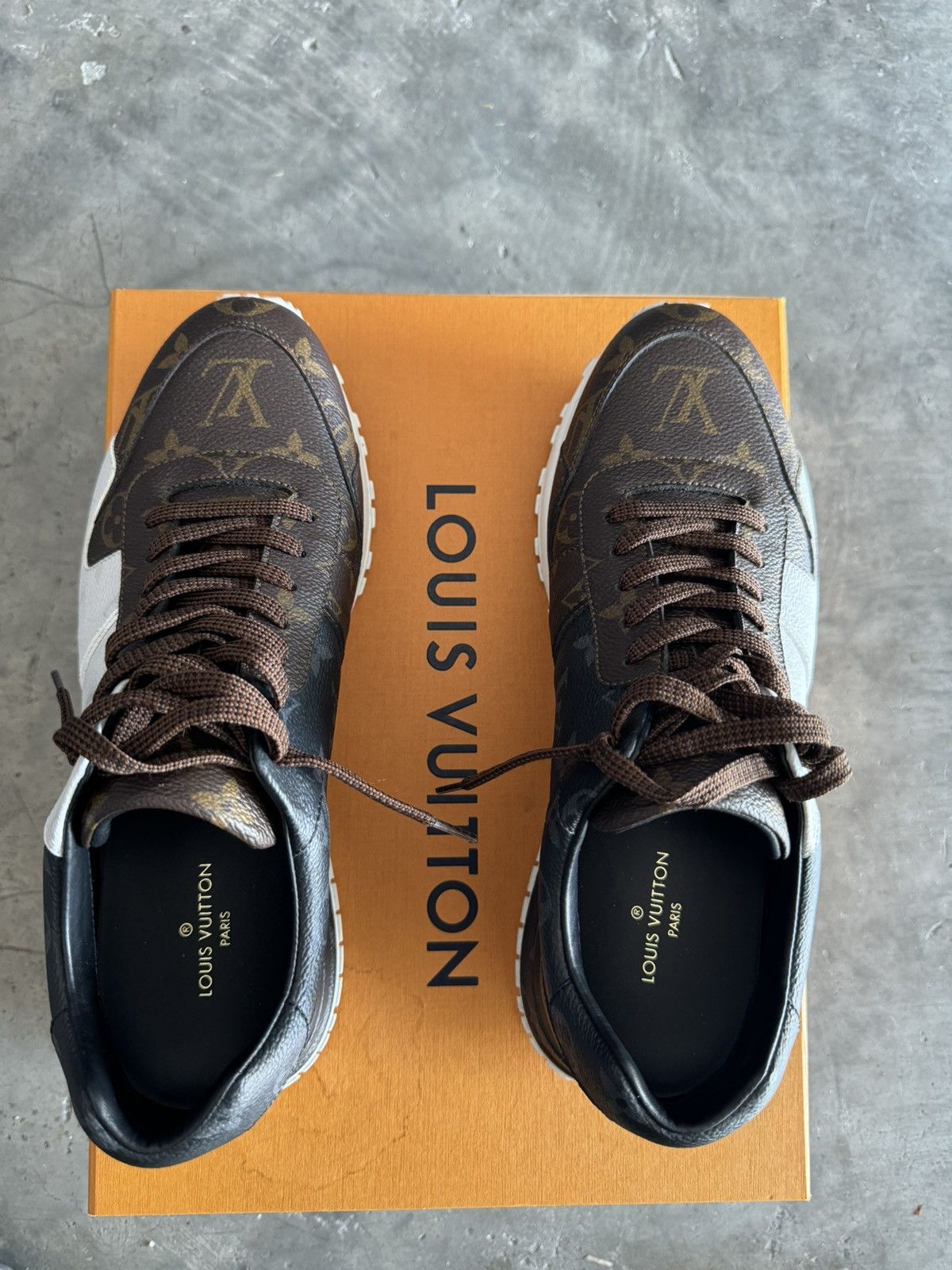 Louis Vuitton LOUIS VUITTON Run Away Sneakers Size US 9 / EU 42 - 5 Thumbnail