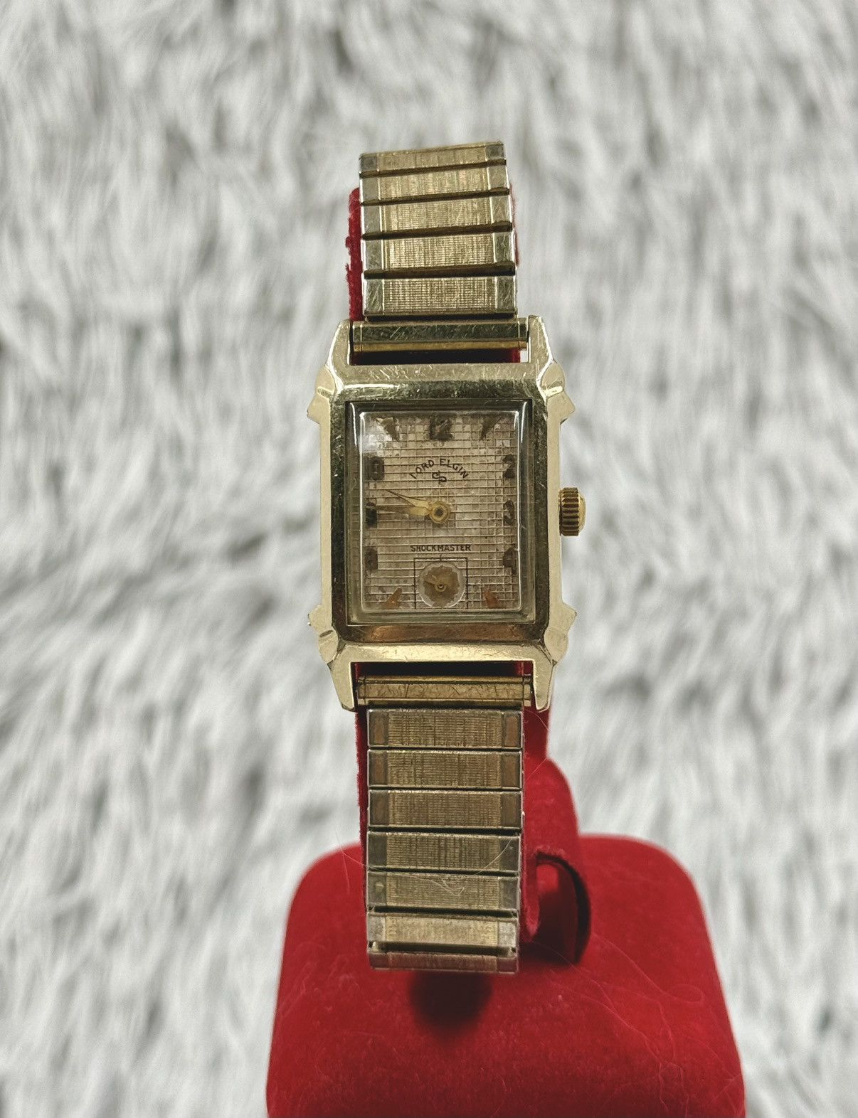 Vintage Vintage Lord Elgin Waffle Dial Tank Manual Unisex Watch Size ONE SIZE - 1 Thumbnail