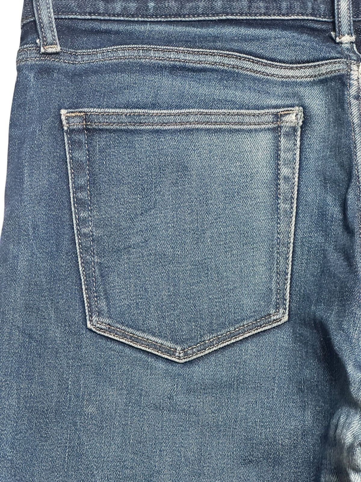 Uniqlo UNIQLO Selvedge Denim Kaihara Jeans SlimFit Style Faded Wash Size US 35 - 8 Thumbnail