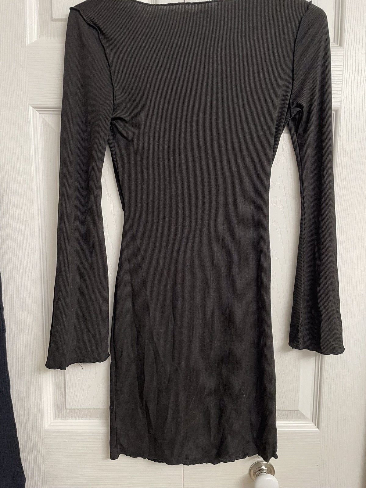 Vintage ROMWE Long Sleeve Black Dress With Stomach Slit XS Size XS / US 0-2 / IT 36-38 - 2 Thumbnail