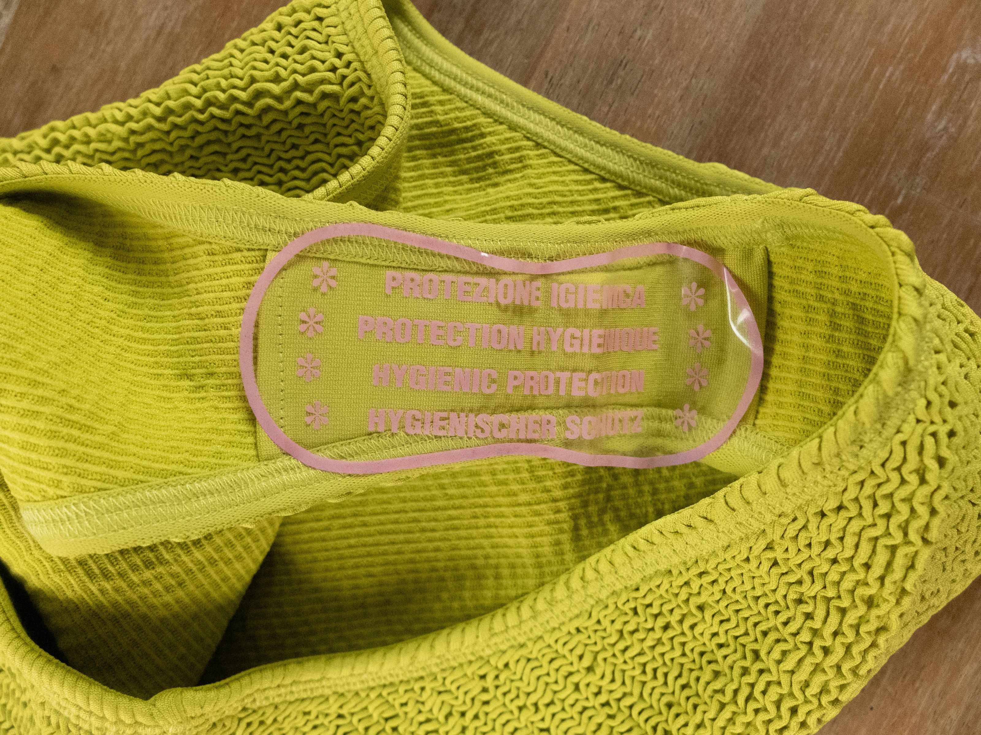 Bottega Veneta BOTTEGA VENETA crinkle green one piece swimsuit swimwear 42 Size 28" / US 6 / IT 42 - 9 Thumbnail