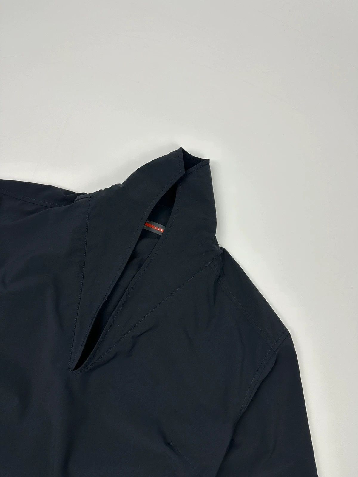 Prada Prada Sport SS2000 V Neck Light Nylon Navy Blue Top Shirt Size M / US 6-8 / IT 42-44 - 3 Thumbnail