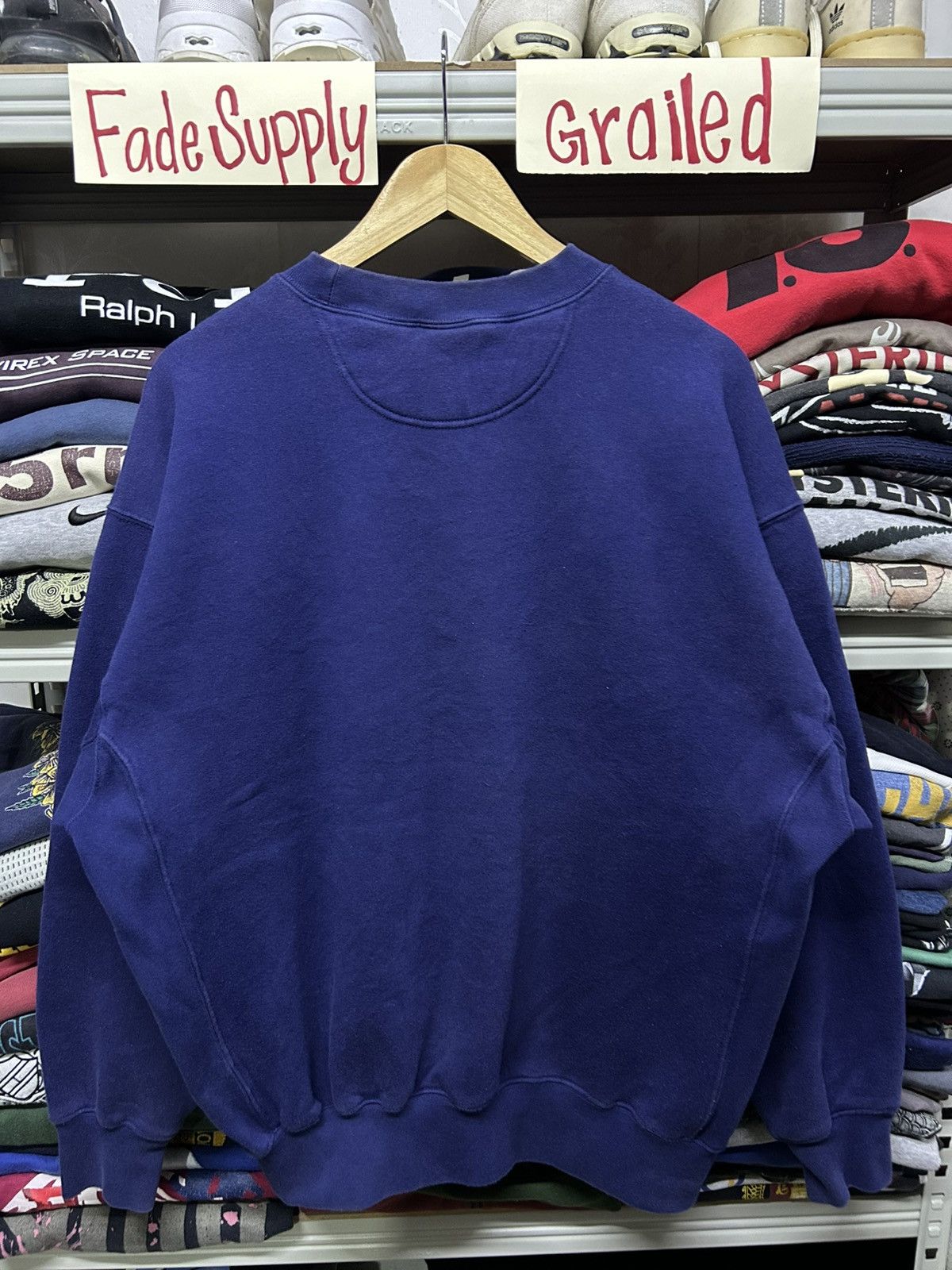 Nike Vintage 90s Nike Town Las Vegas sweatshirt Size US XL / EU 56 / 4 - 4 Thumbnail